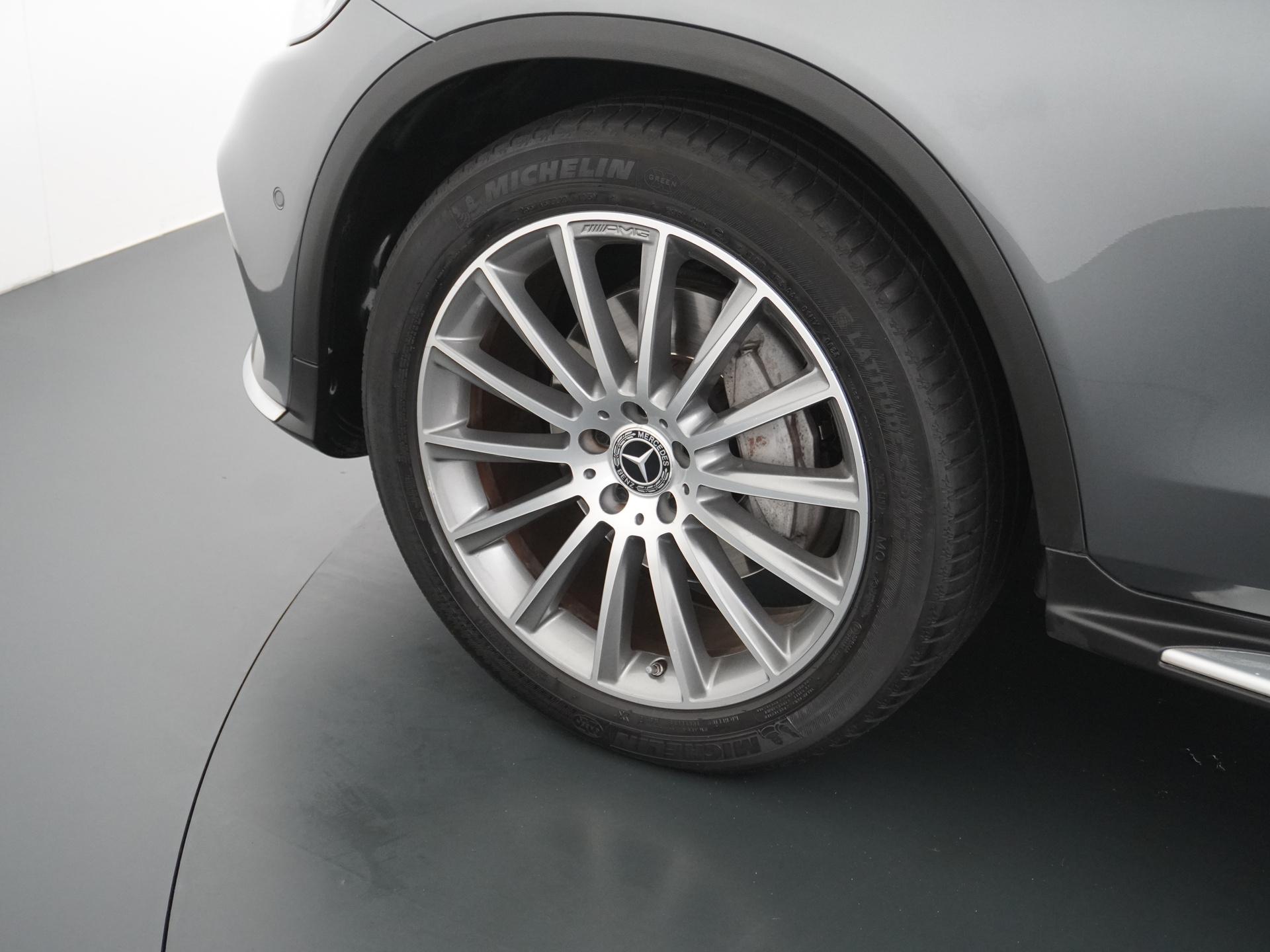 Mercedes-Benz GLC Coupé 250 4MATIC 16