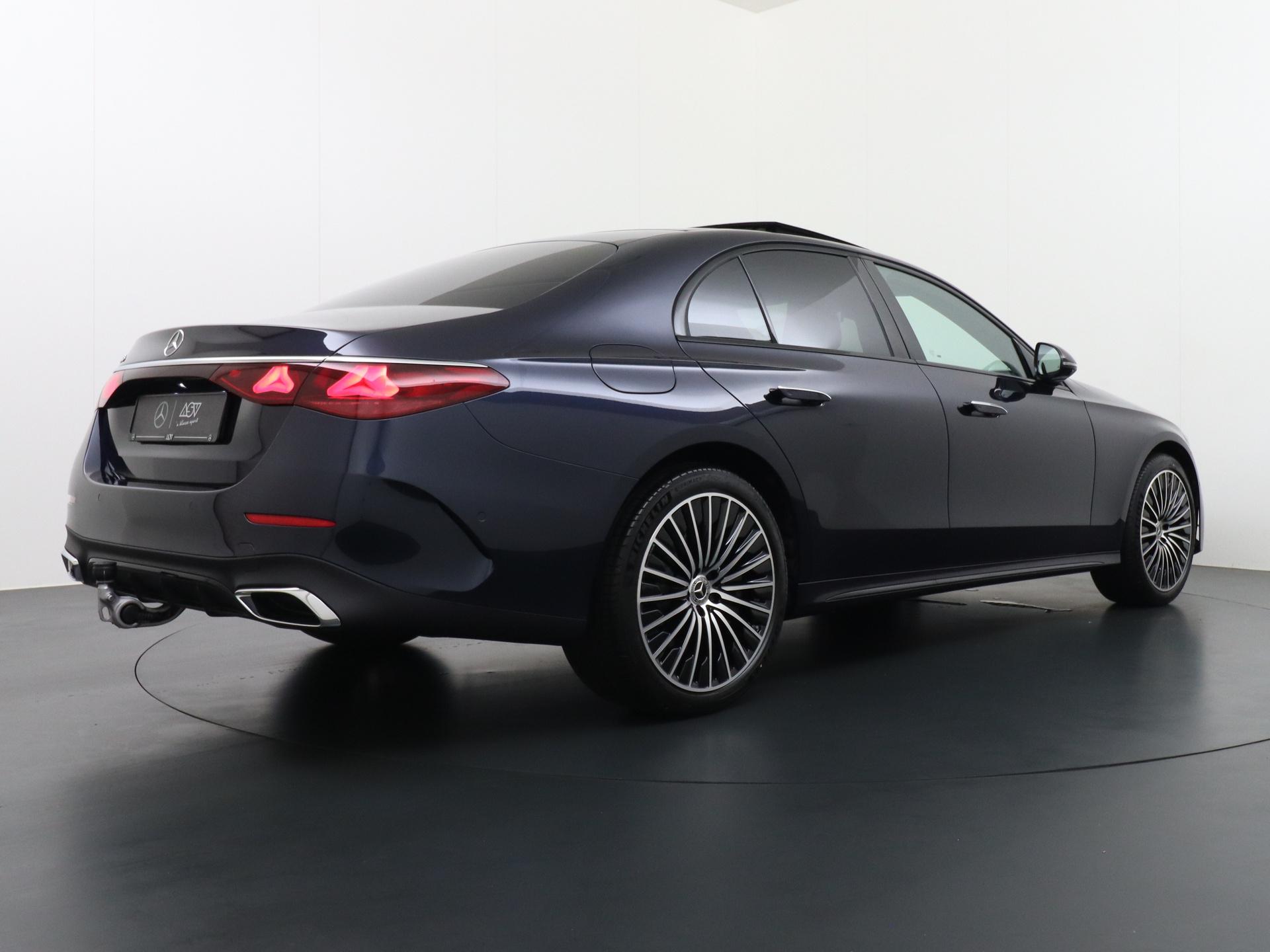 Mercedes-Benz E-Klasse 300 e Sport Edition 4