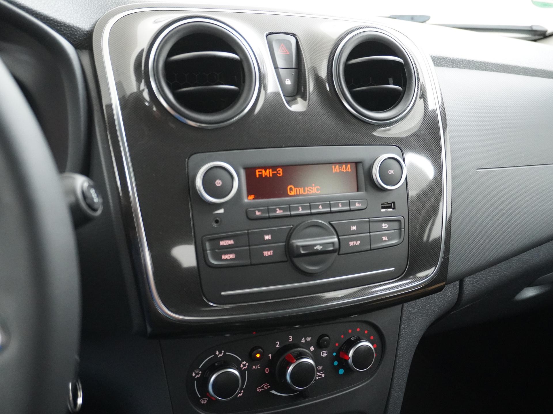 Dacia Sandero 0.9 TCe Laureate 12