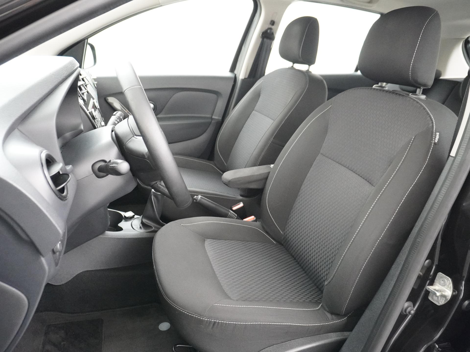 Dacia Sandero 0.9 TCe Laureate 8