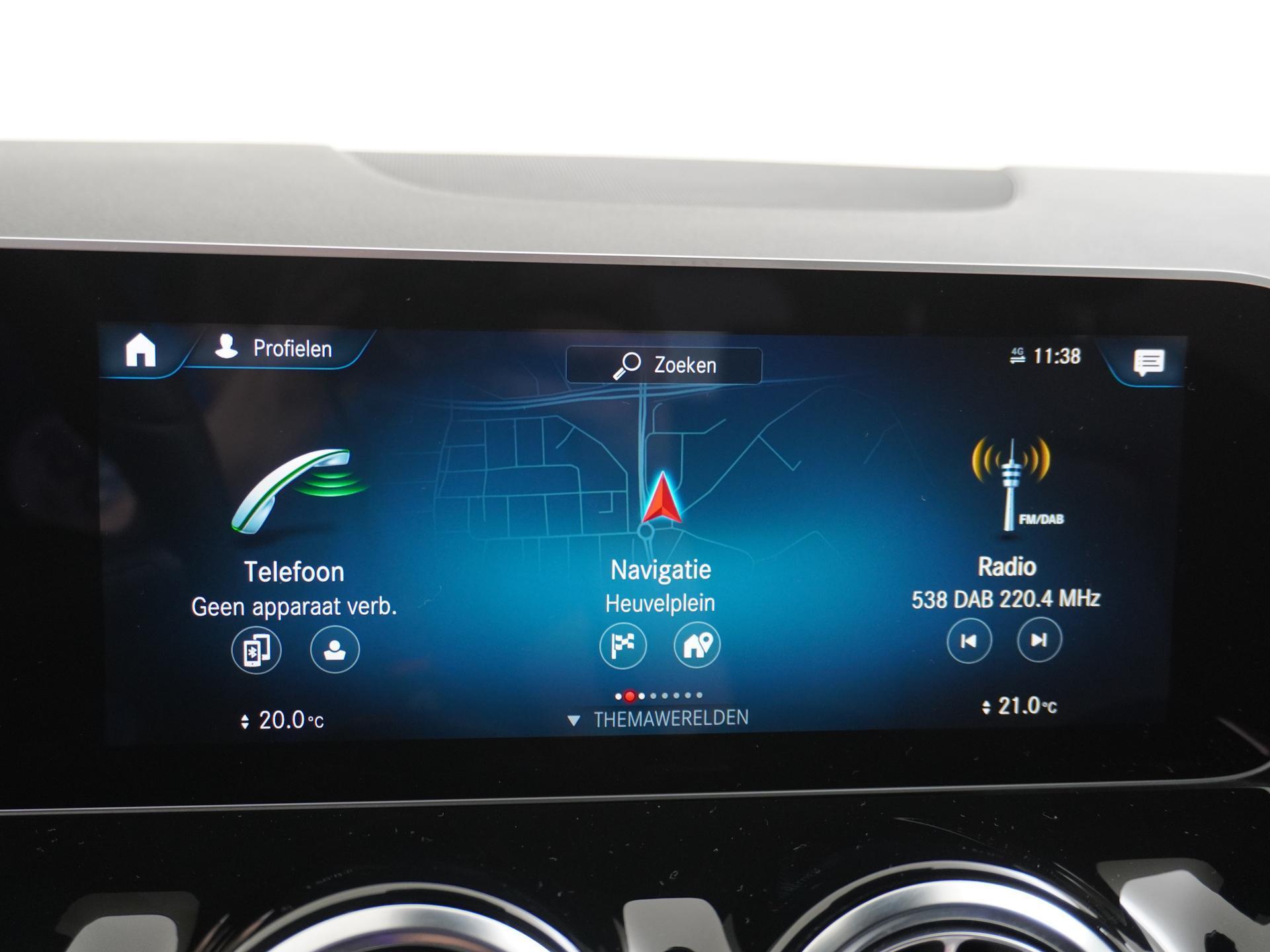 Mercedes-Benz GLA 200 Business Solution Luxury 27