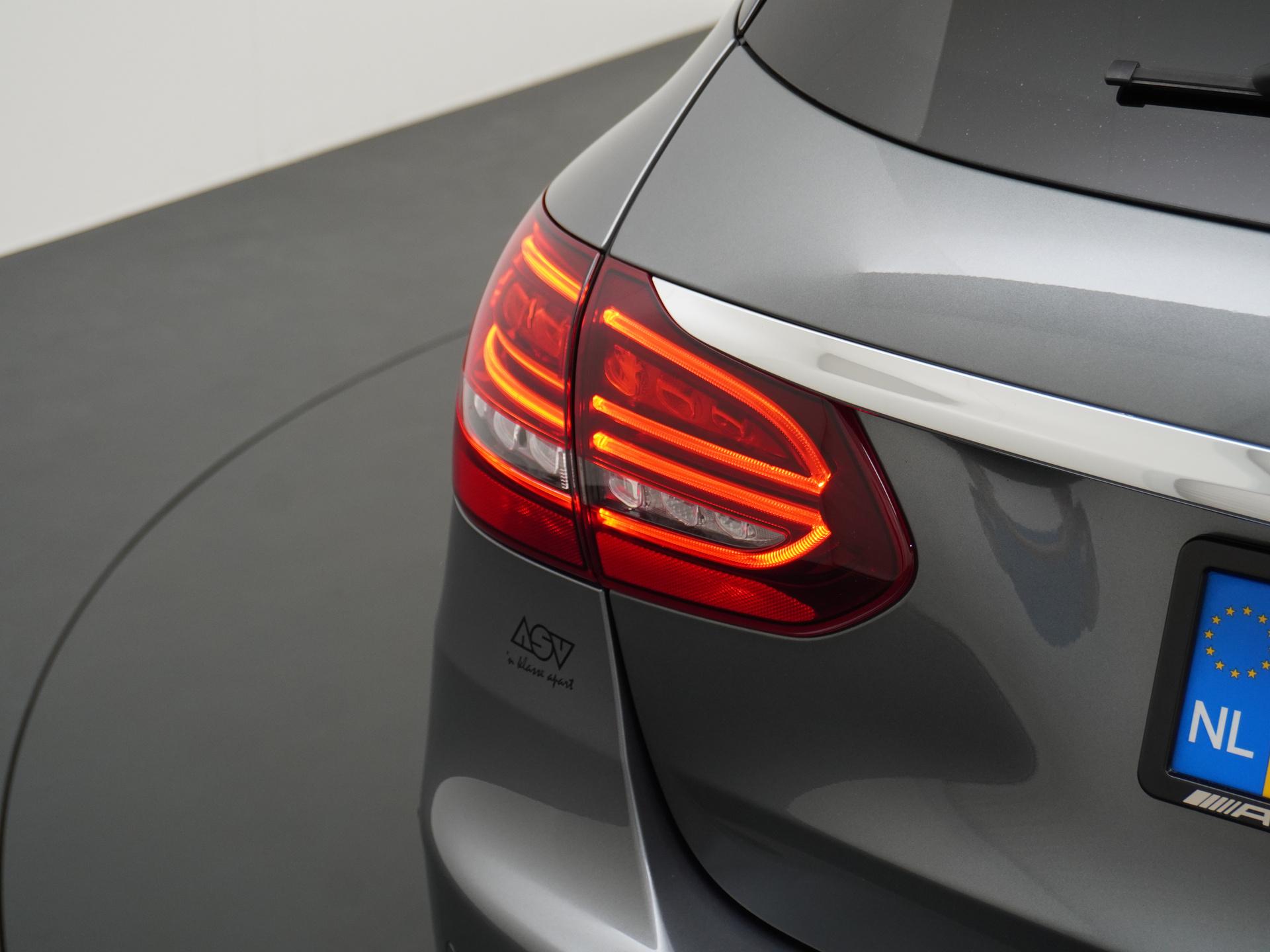 Mercedes-Benz C-Klasse Estate AMG 43 4MATIC Premium Plus 11