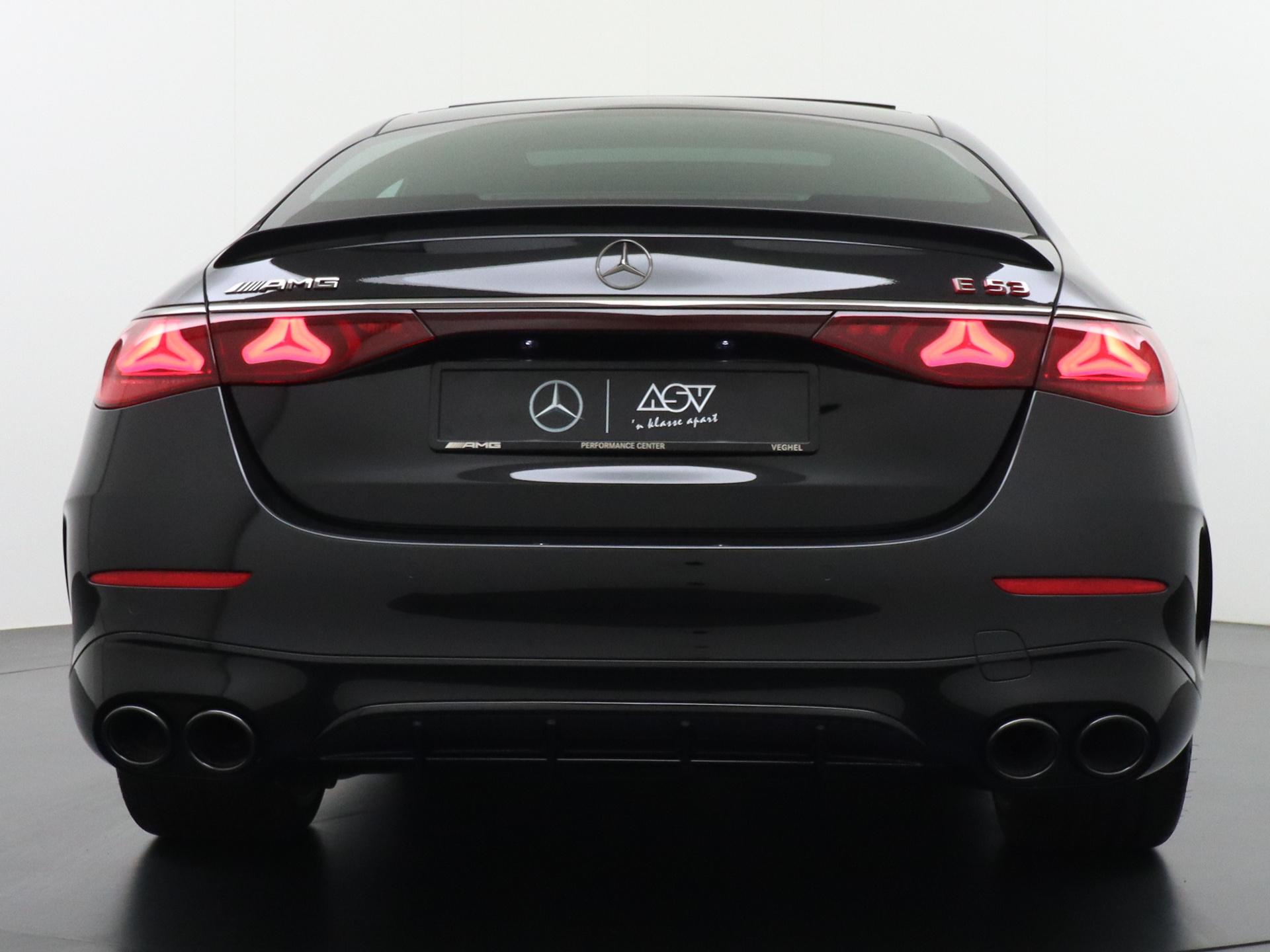 Mercedes-Benz E-Klasse AMG 53 4MATIC+ Night Edition 11