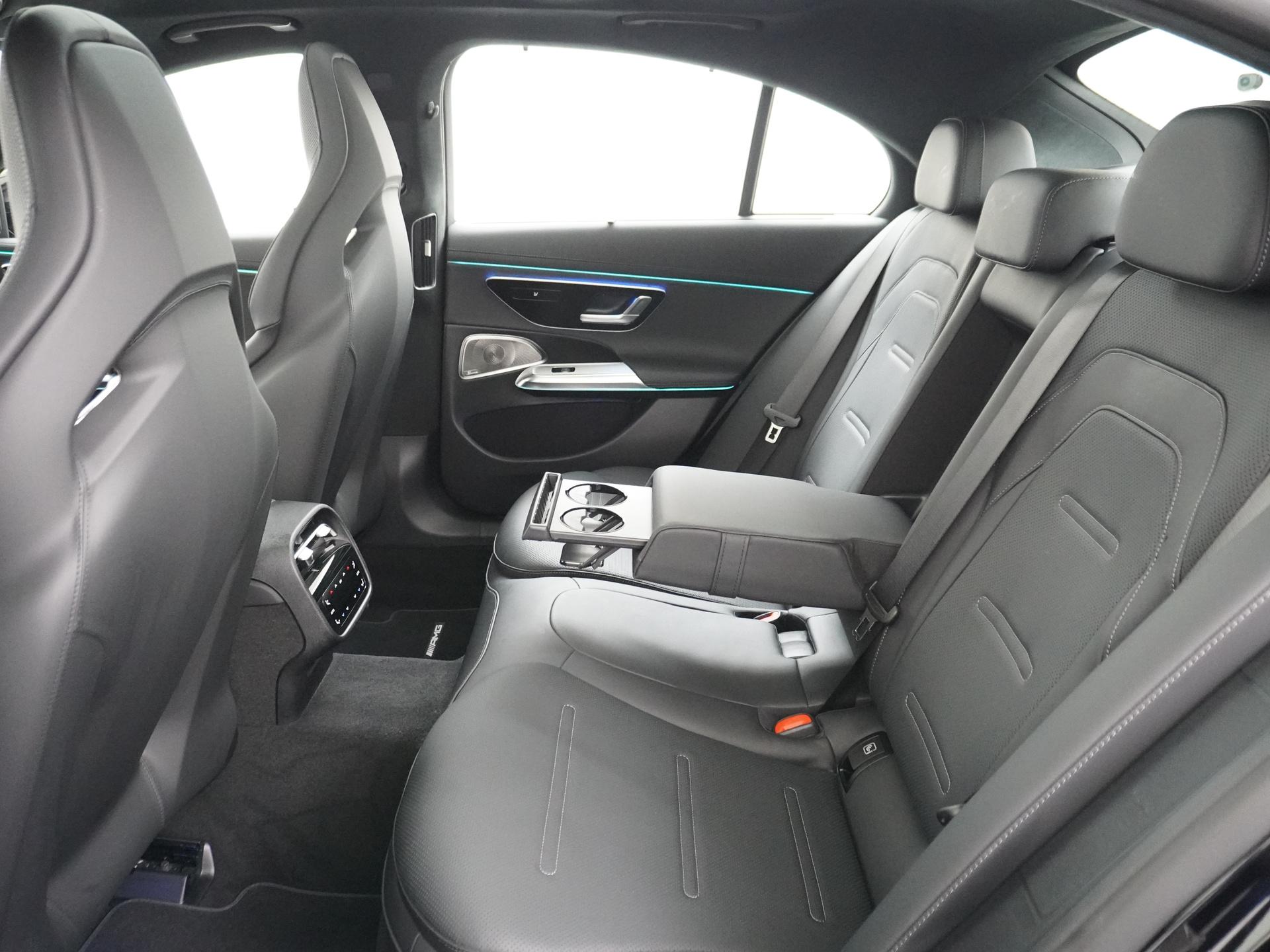 Mercedes-Benz E-Klasse AMG 53 4MATIC+ Night Edition 9