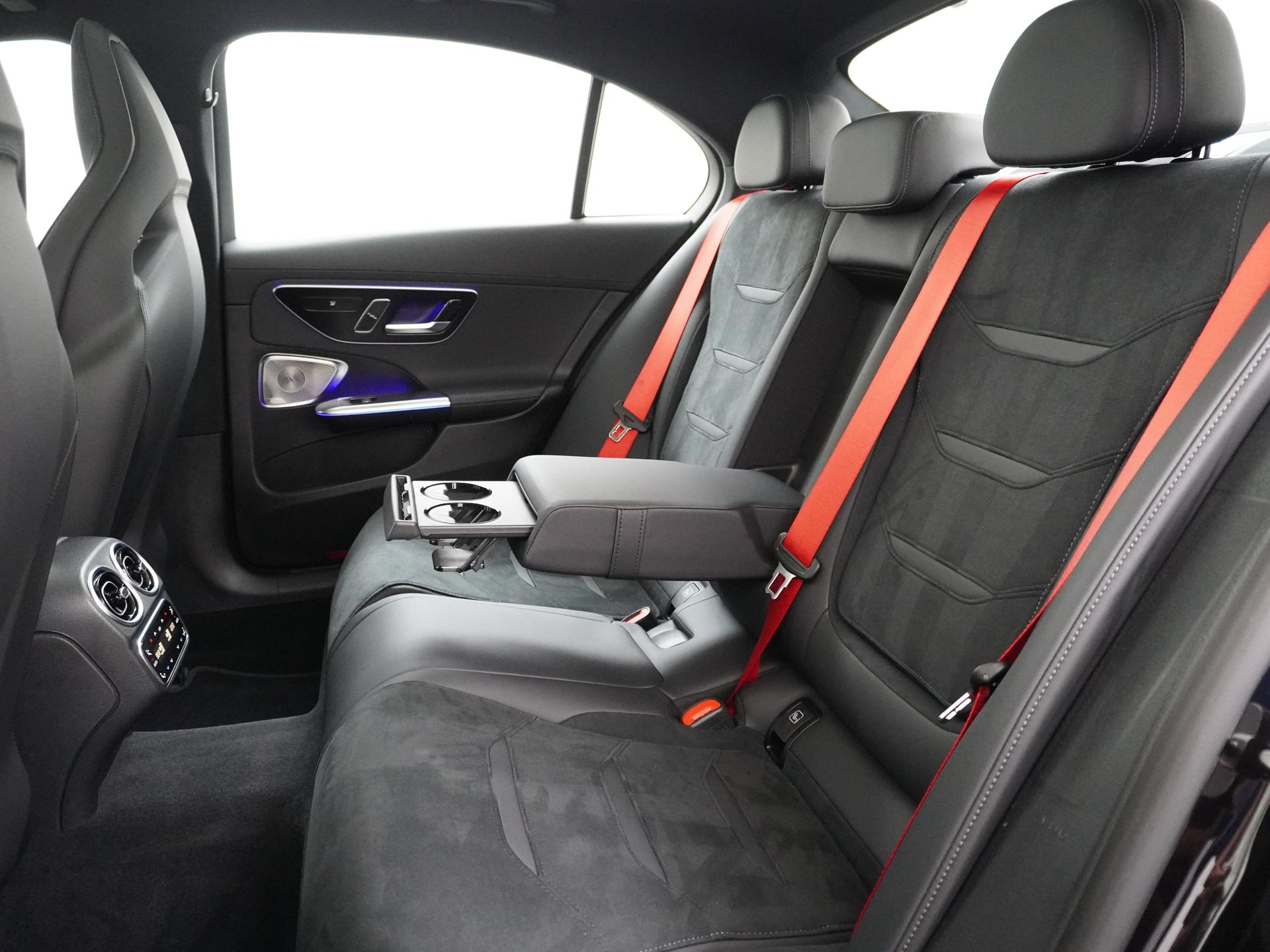 Mercedes-Benz C-Klasse AMG 63 S E Performance 4MATIC+ 9