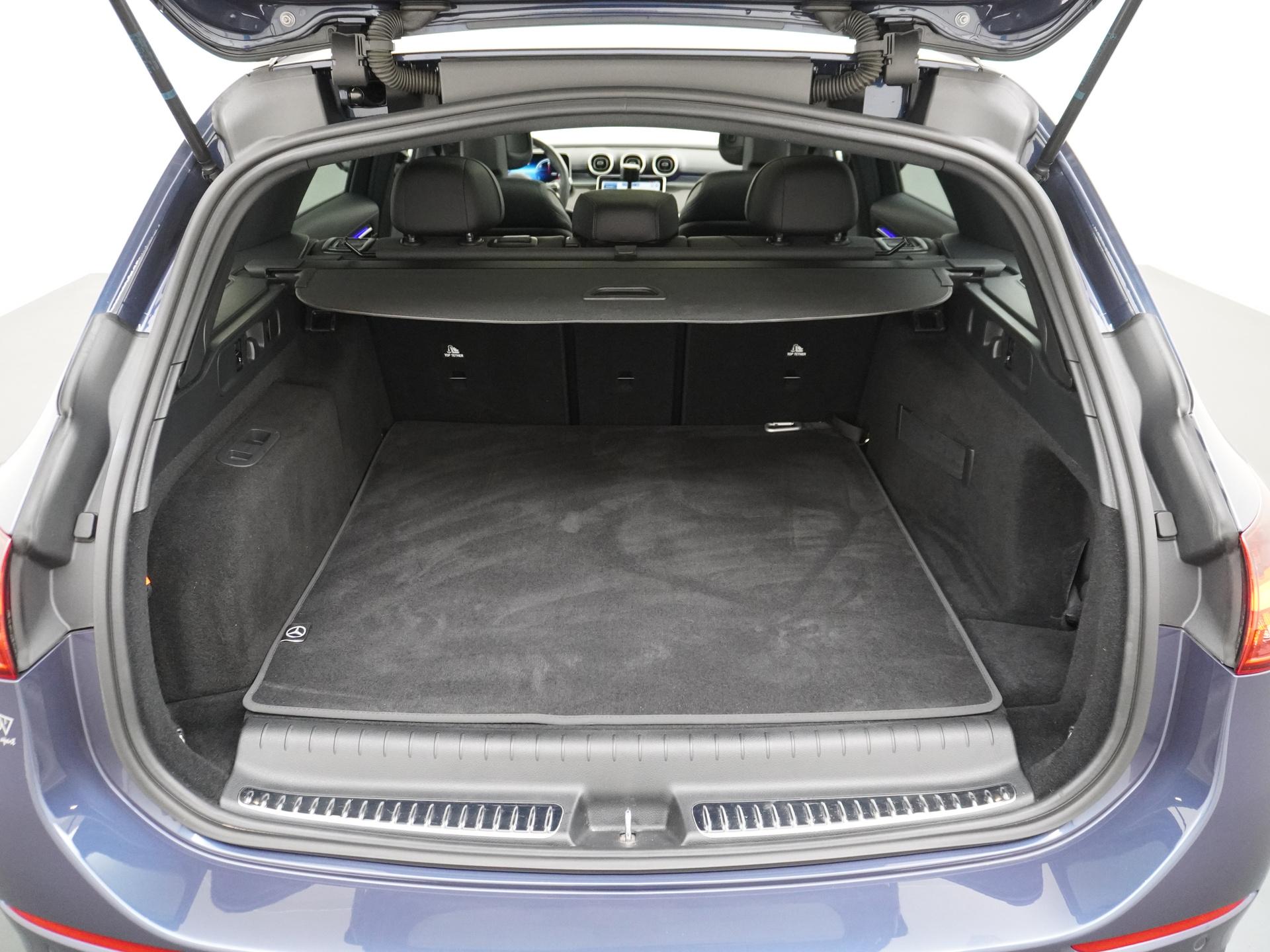 Mercedes-Benz C-Klasse Estate 300 e AMG Star Edition 17