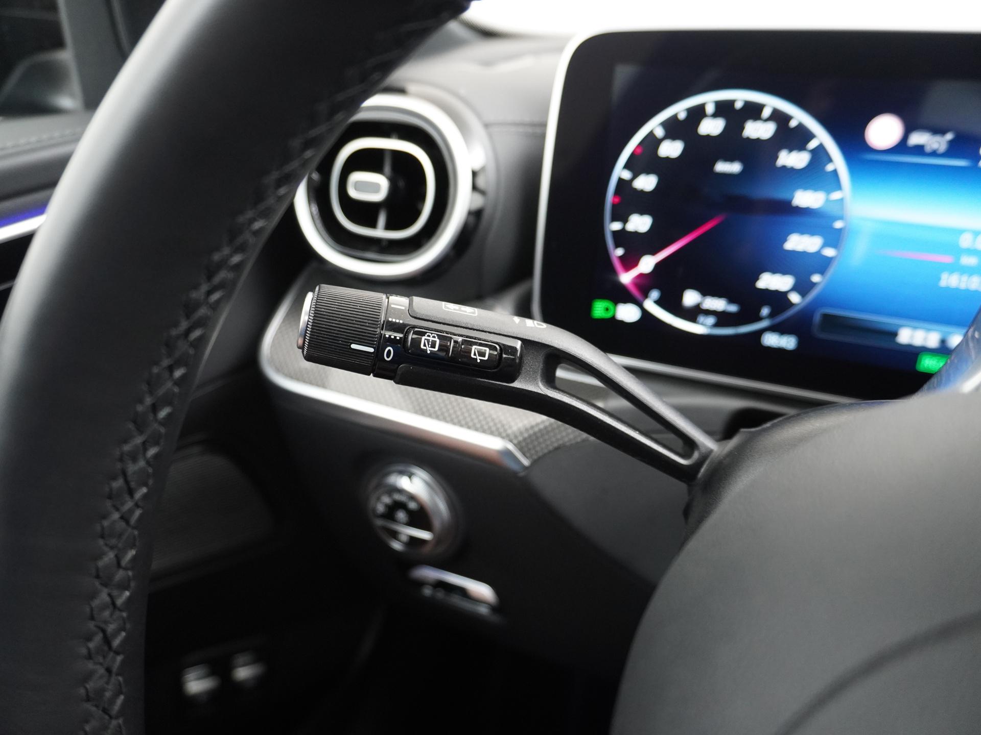 Mercedes-Benz C-Klasse Estate 300 e AMG Star Edition 33