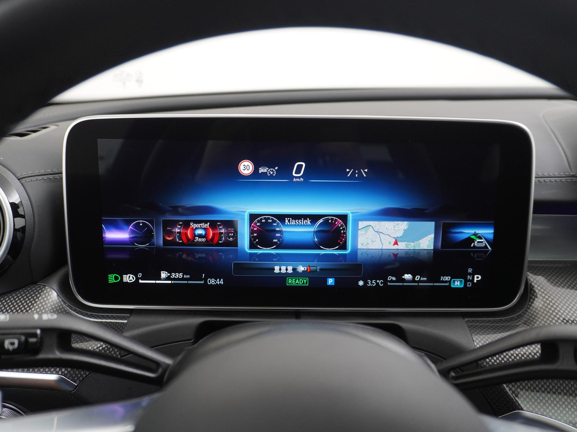 Mercedes-Benz C-Klasse Estate 300 e AMG Star Edition 39