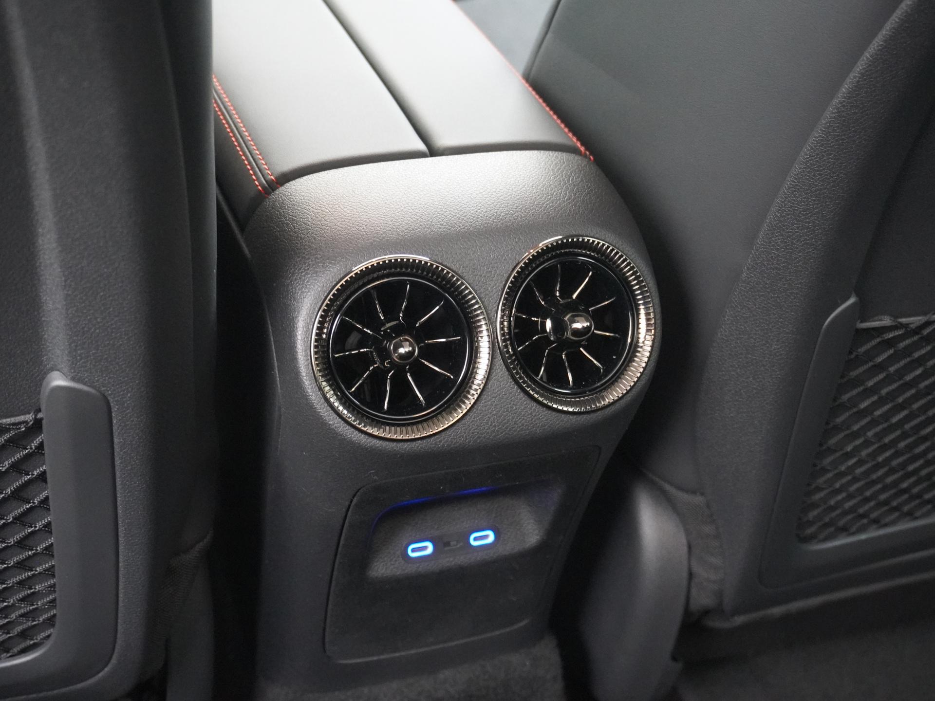 Mercedes-Benz CLA-Klasse 250+ Launch Edition 85 kWh Accu 23