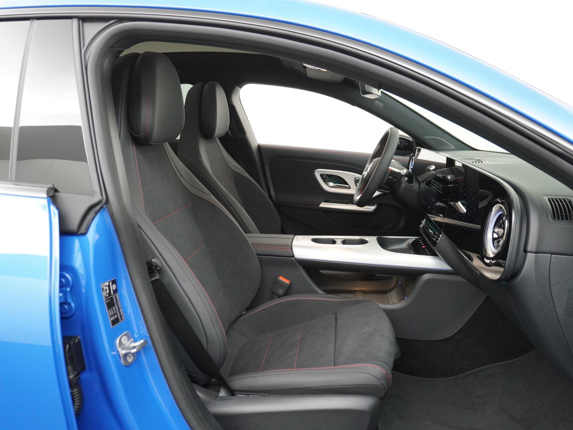 Mercedes-Benz CLA-Klasse 250+ Launch Edition 85 kWh Accu 41