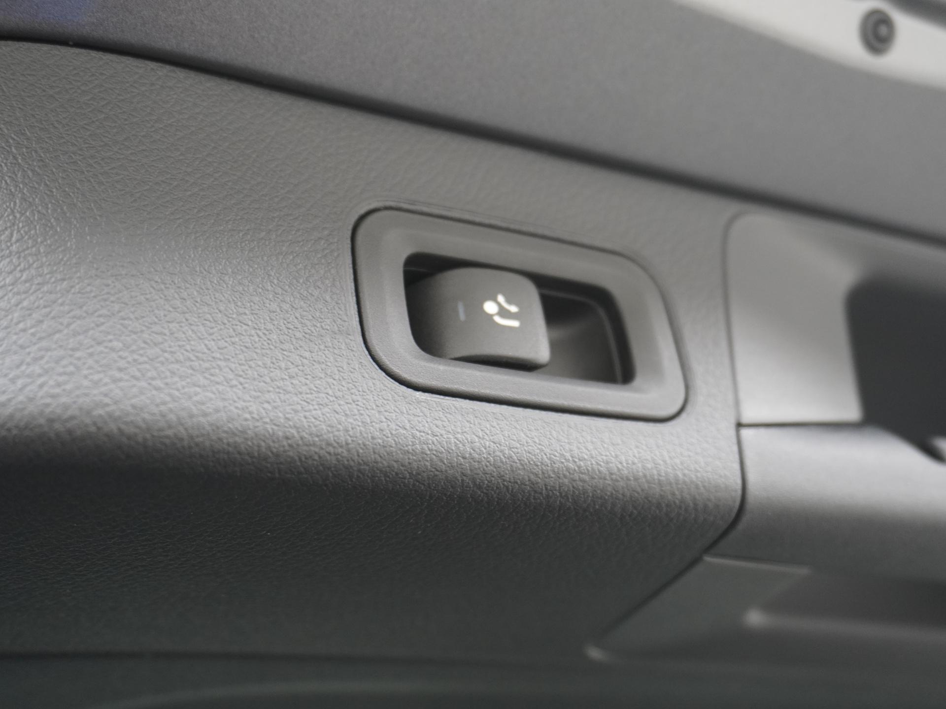 Mercedes-Benz B-Klasse 250 e Business Solution AMG 14