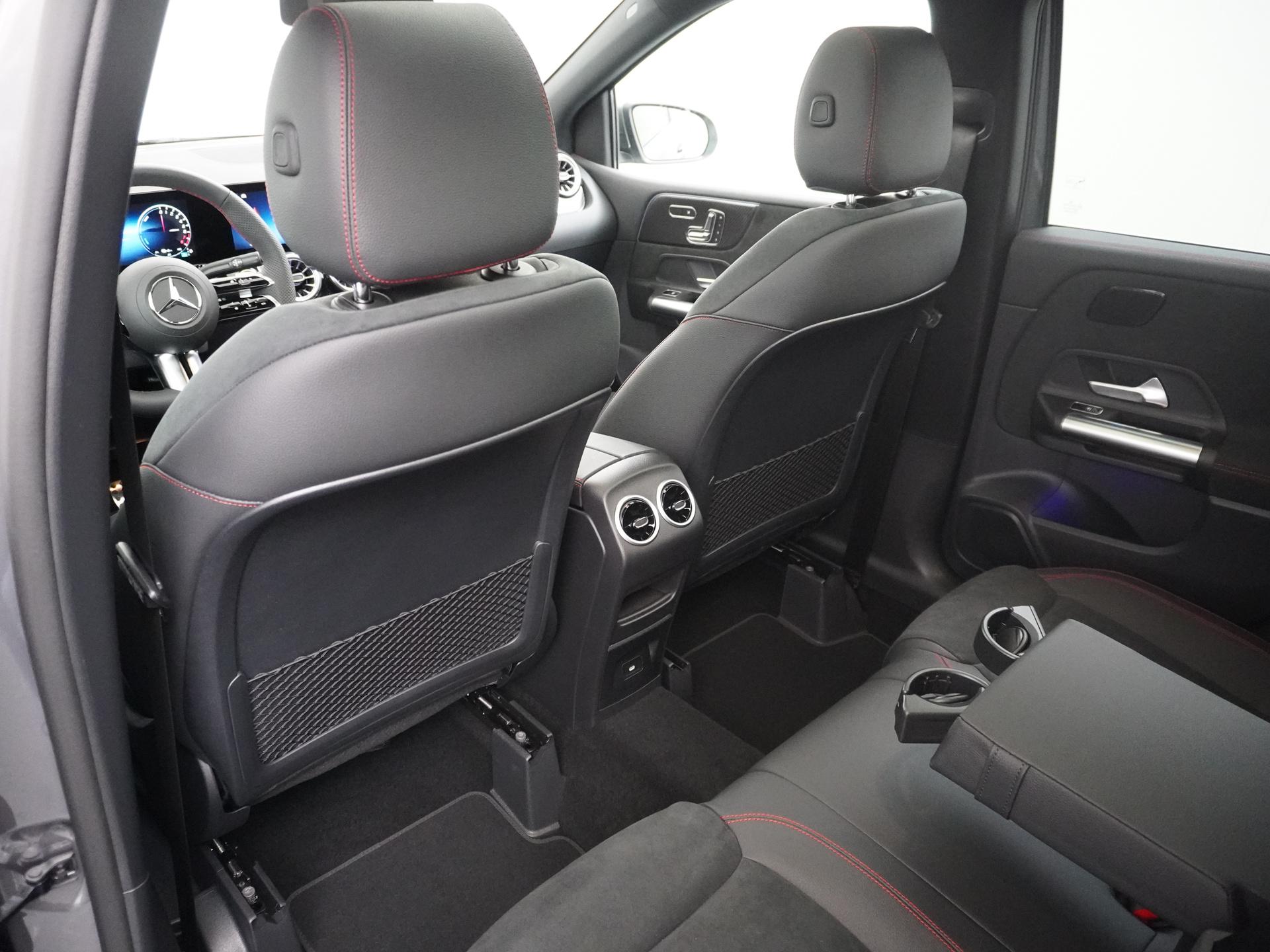 Mercedes-Benz B-Klasse 250 e Business Solution AMG 24