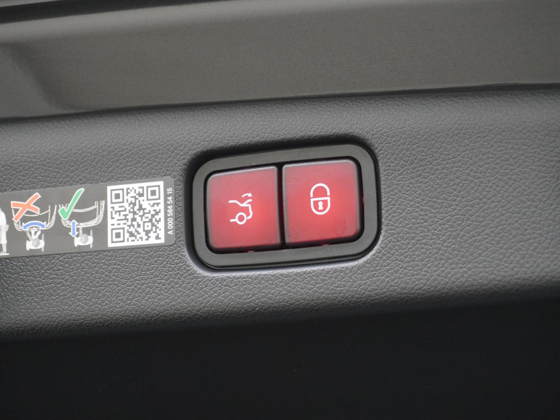 Mercedes-Benz E-Klasse 300 e Sport Edition 14