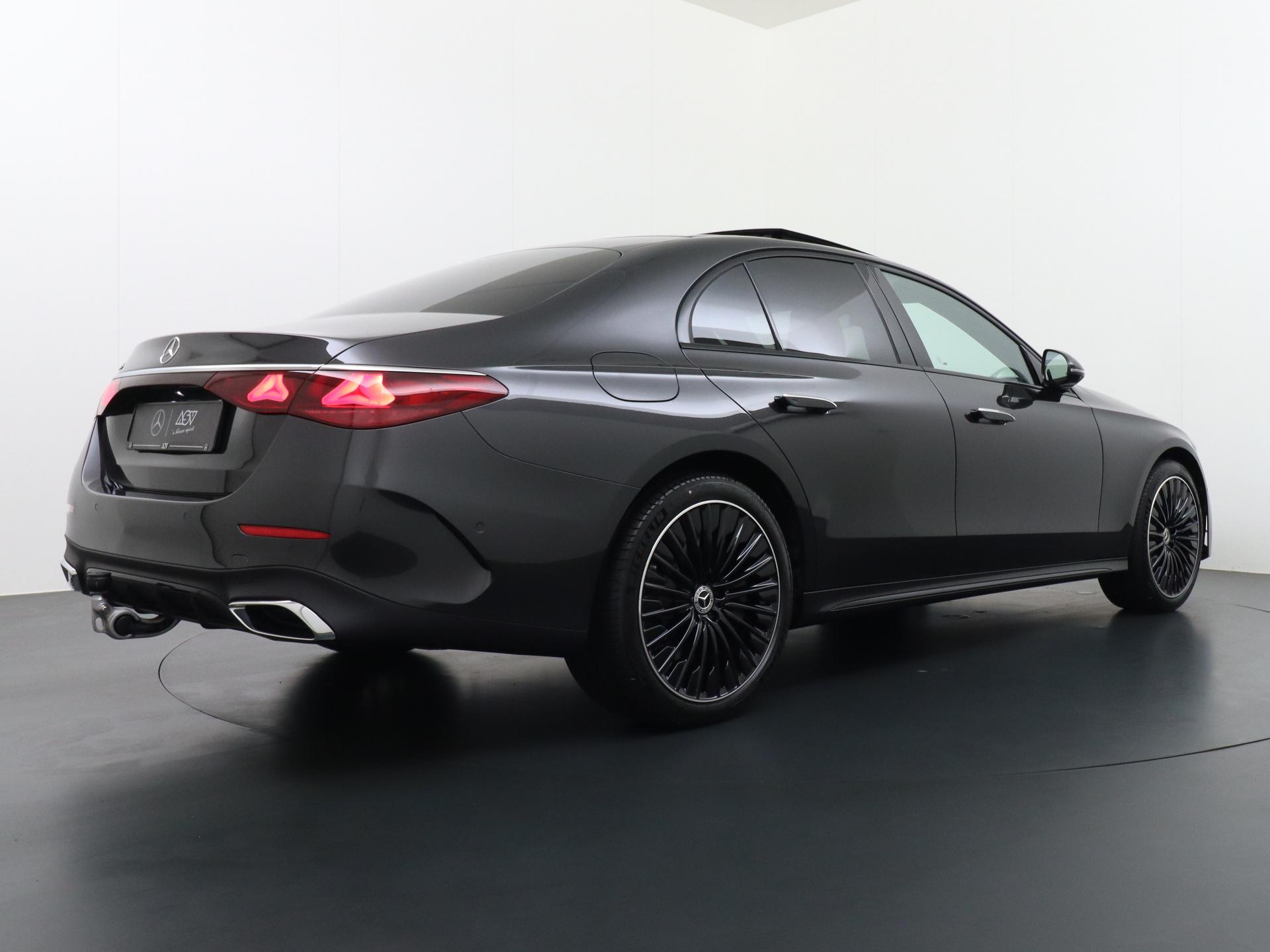 Mercedes-Benz E-Klasse 300 e Sport Edition 4