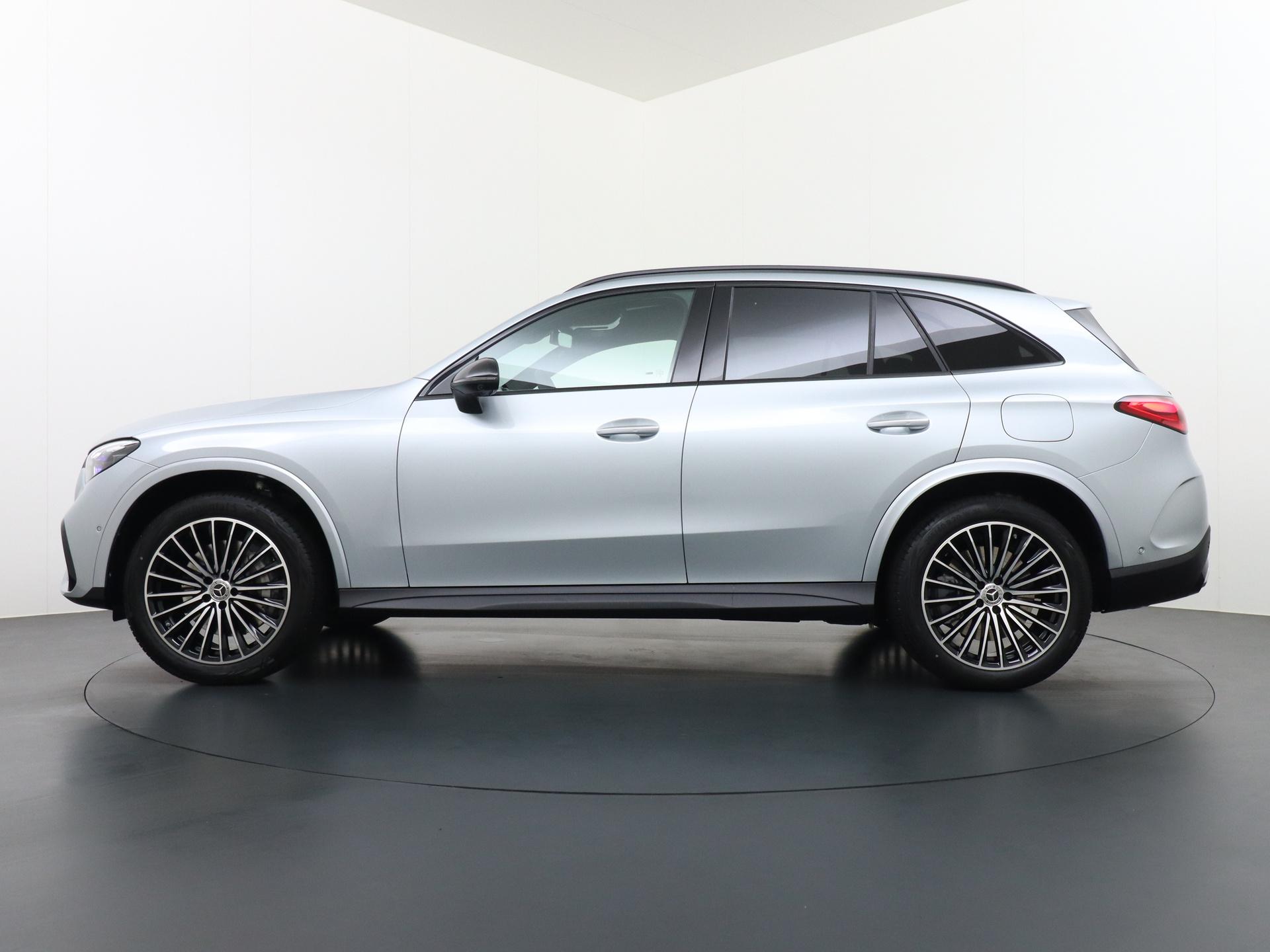 Mercedes-Benz GLC 300e 4MATIC Sport Edition 1