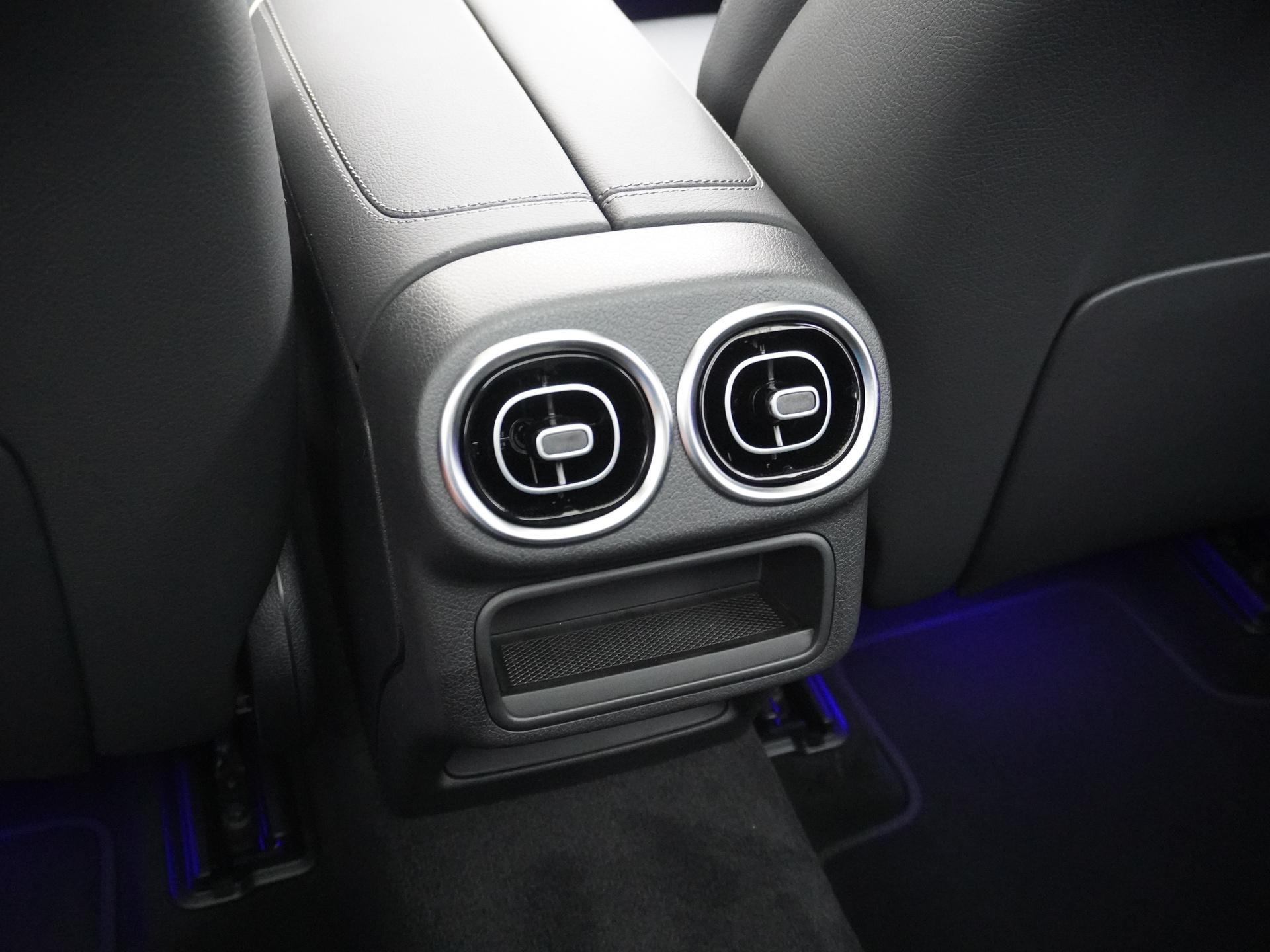 Mercedes-Benz GLC 300e 4MATIC Sport Edition 27