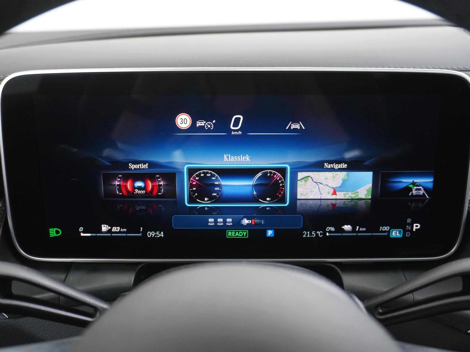 Mercedes-Benz GLC 300e 4MATIC Sport Edition 37