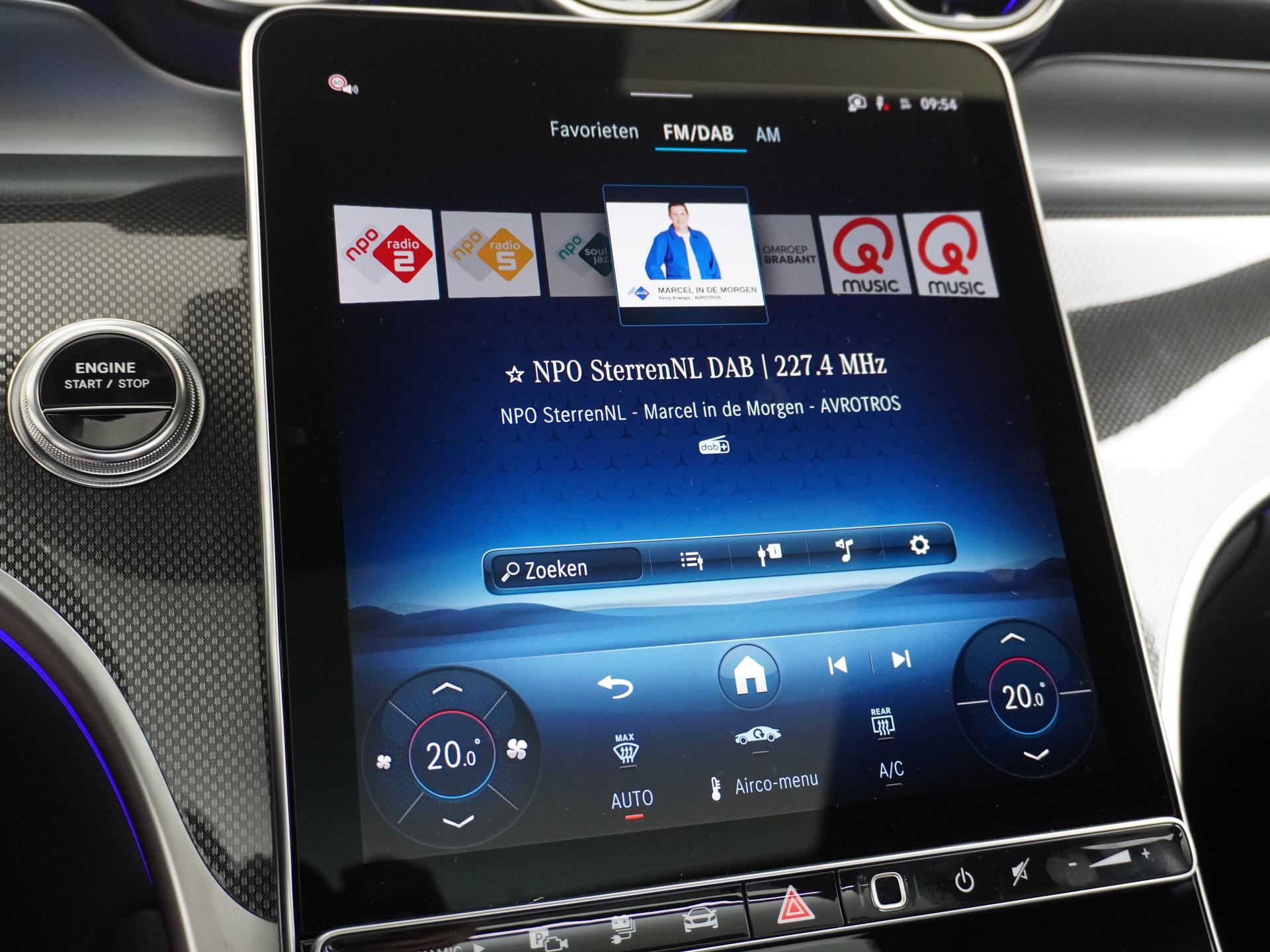 Mercedes-Benz GLC 300e 4MATIC Sport Edition 44