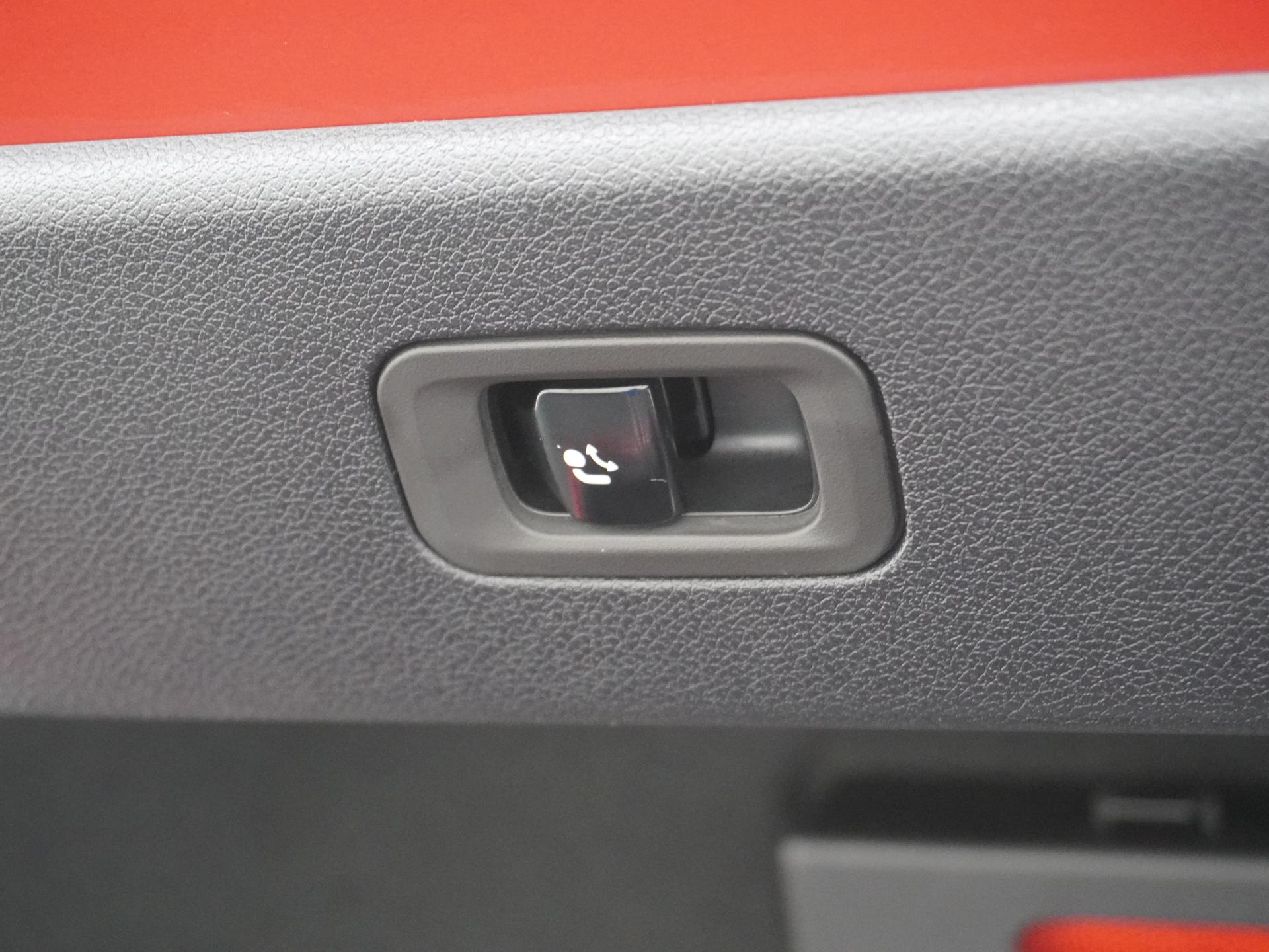 Mercedes-Benz CLA-Klasse 250+ Launch Edition 85 kWh Accu 14