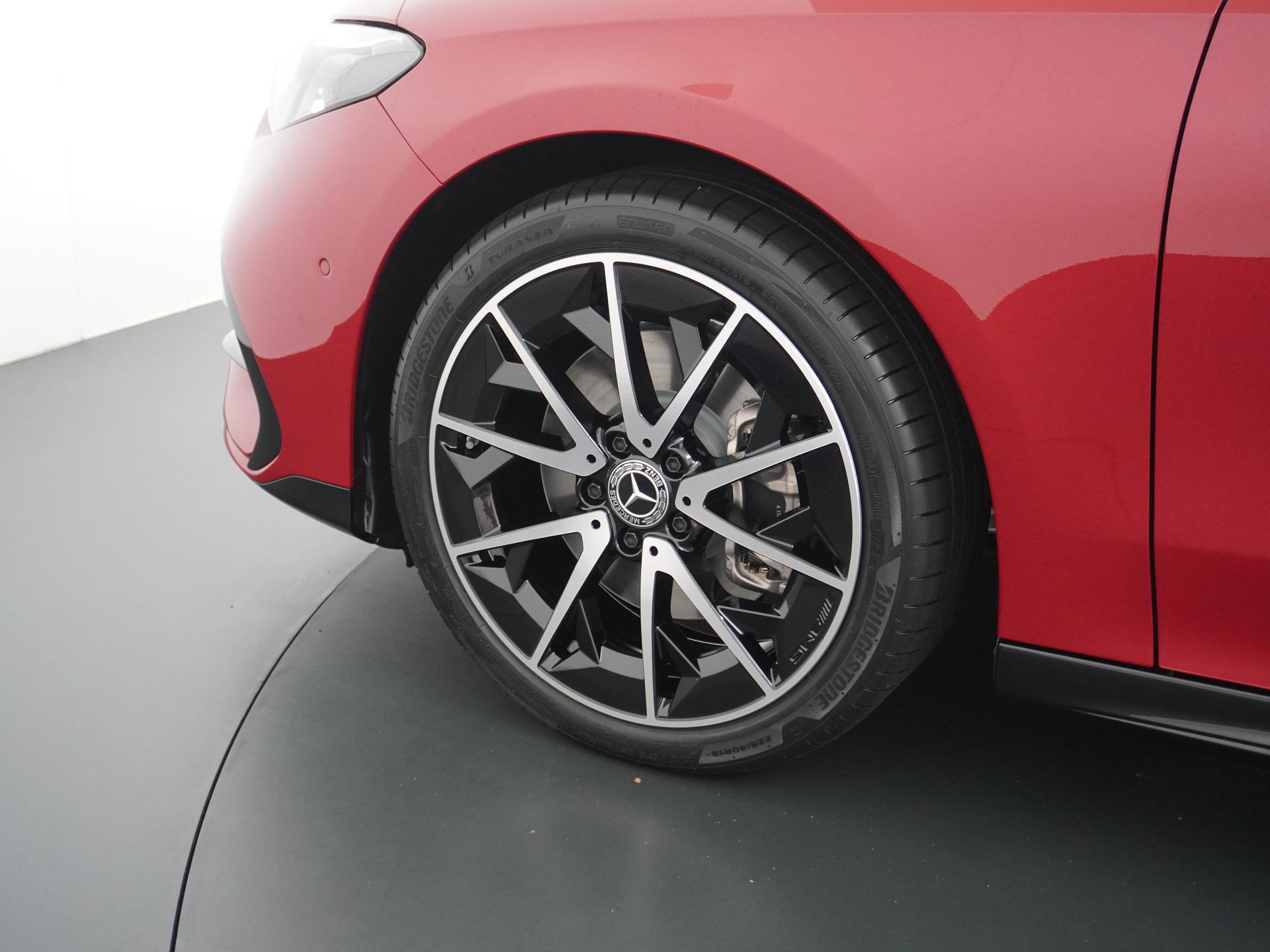 Mercedes-Benz CLA-Klasse 250+ Launch Edition 85 kWh Accu 15