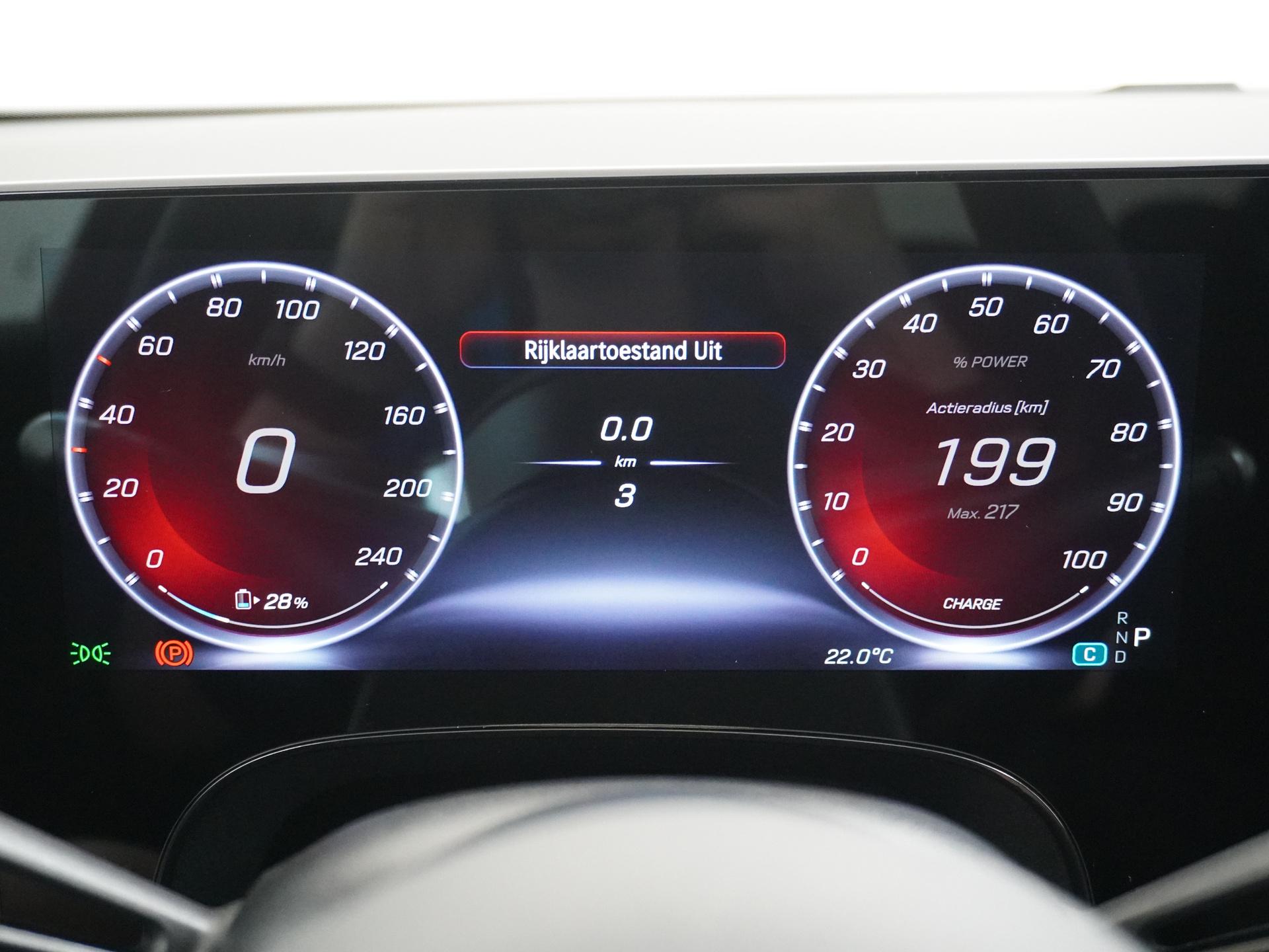 Mercedes-Benz CLA-Klasse 250+ Launch Edition 85 kWh Accu 33