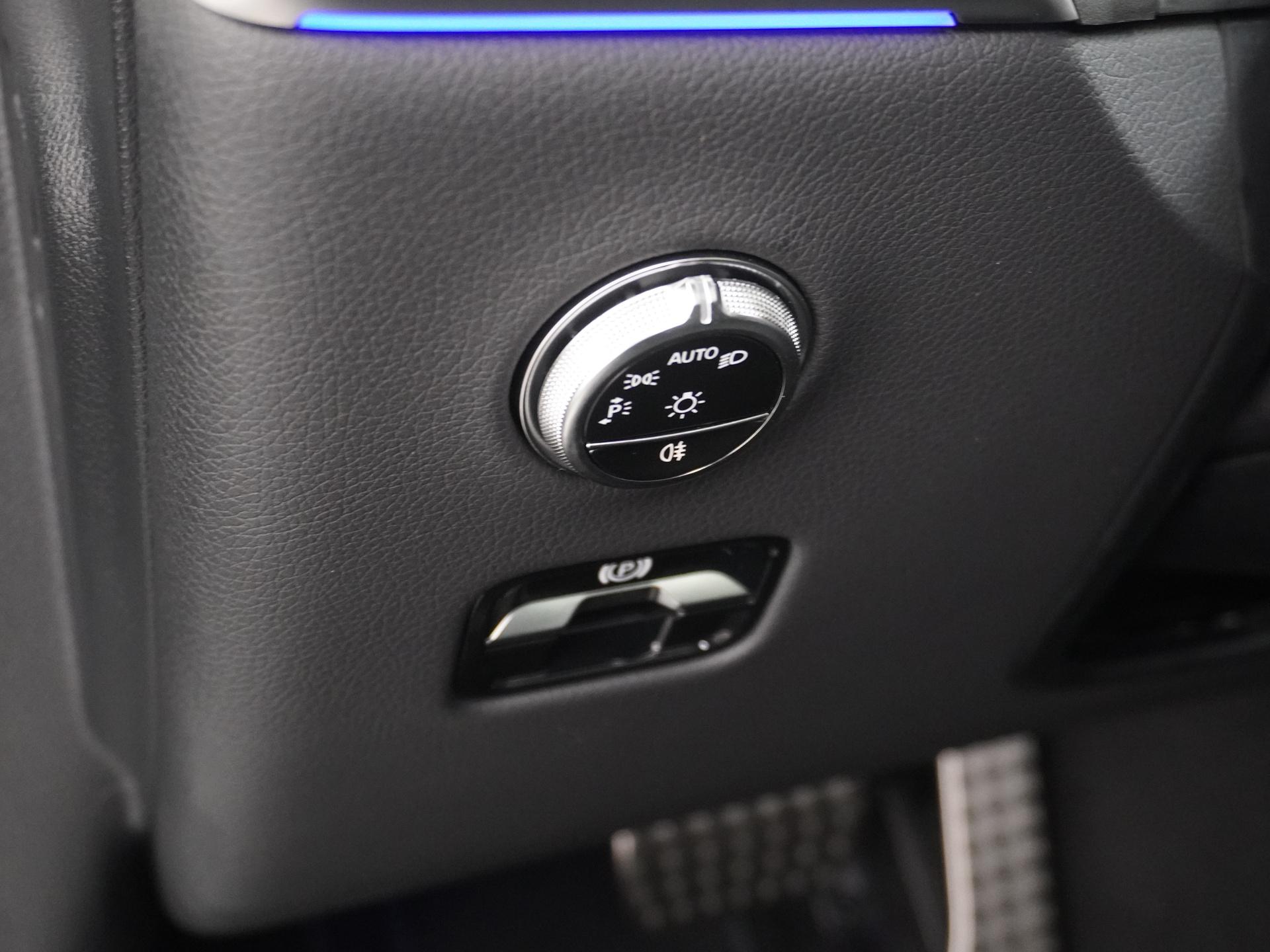 Mercedes-Benz GLC 300e 4MATIC Sport Edition 22