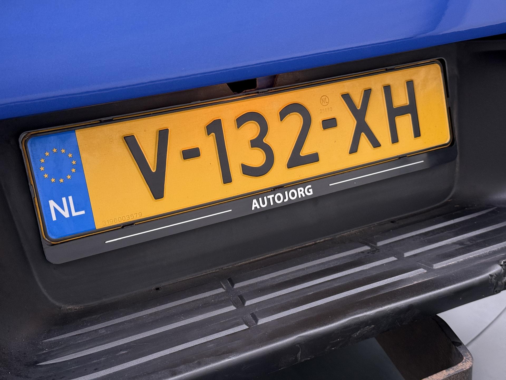 Toyota HiLux 2.4 D-4D-F 4WD 4x4 Xtra Cab Challenger 17