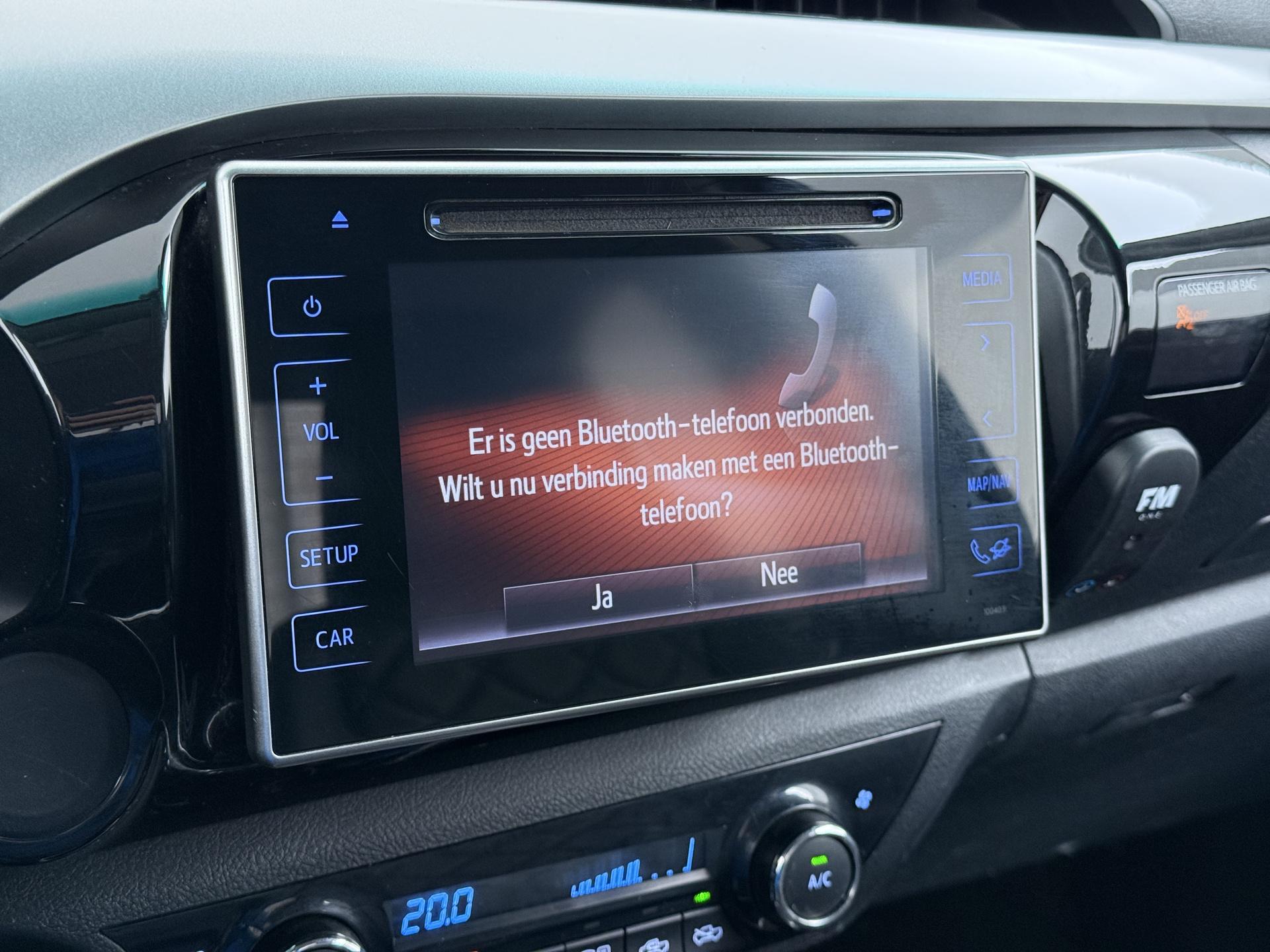 Toyota HiLux 2.4 D-4D-F 4WD 4x4 Xtra Cab Challenger 28