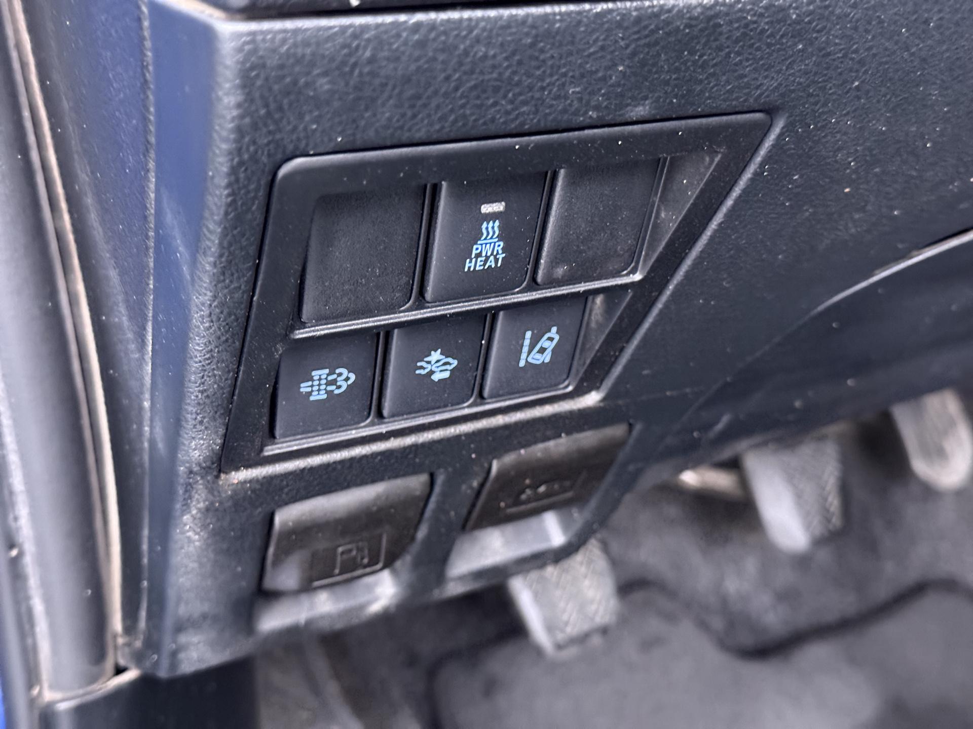 Toyota HiLux 2.4 D-4D-F 4WD 4x4 Xtra Cab Challenger 9