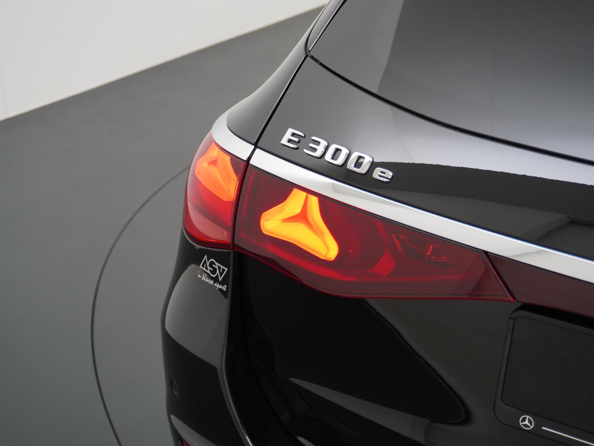 Mercedes-Benz E-Klasse Estate 300 e AMG Line 14