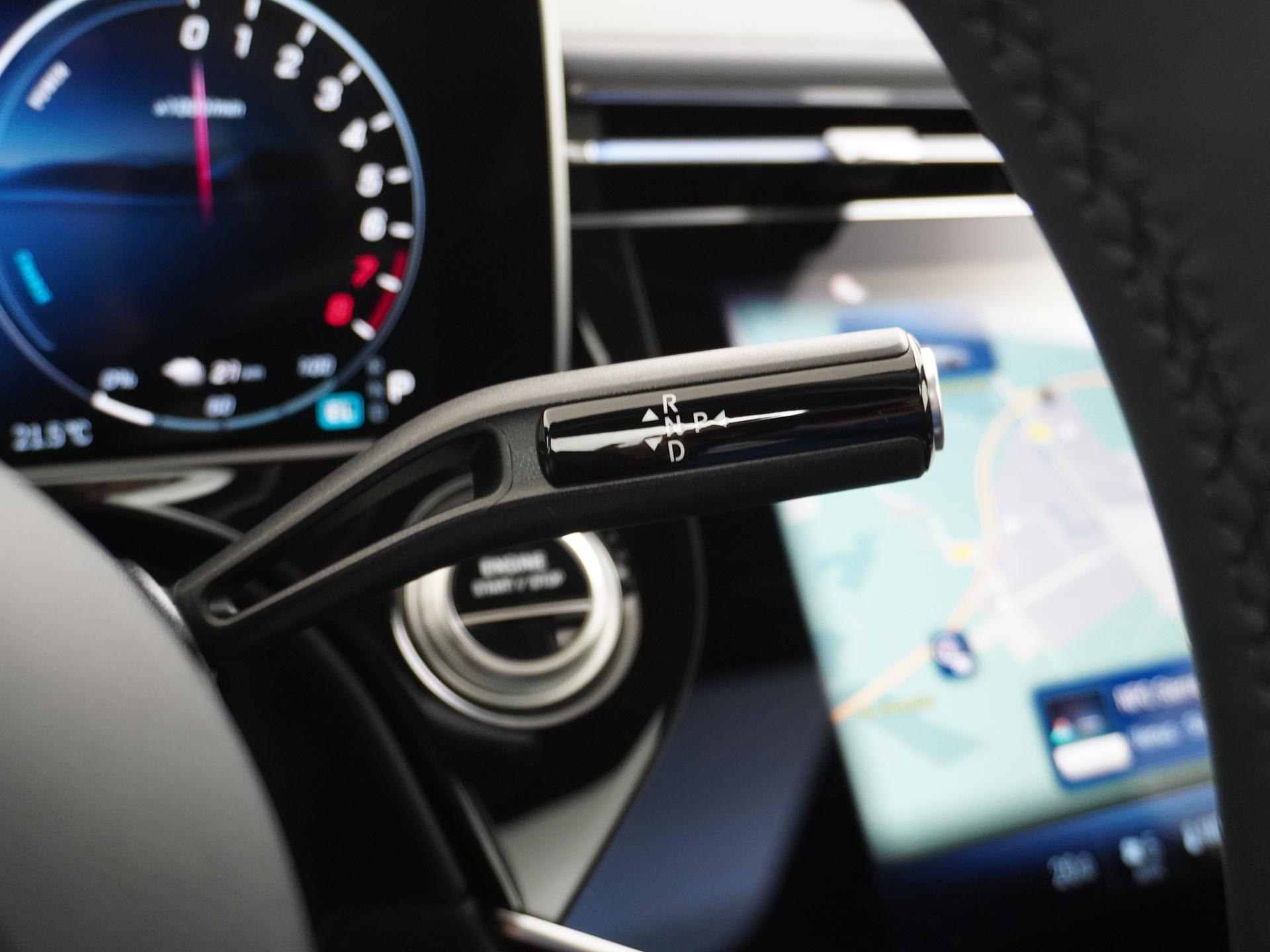 Mercedes-Benz E-Klasse Estate 300 e AMG Line 32