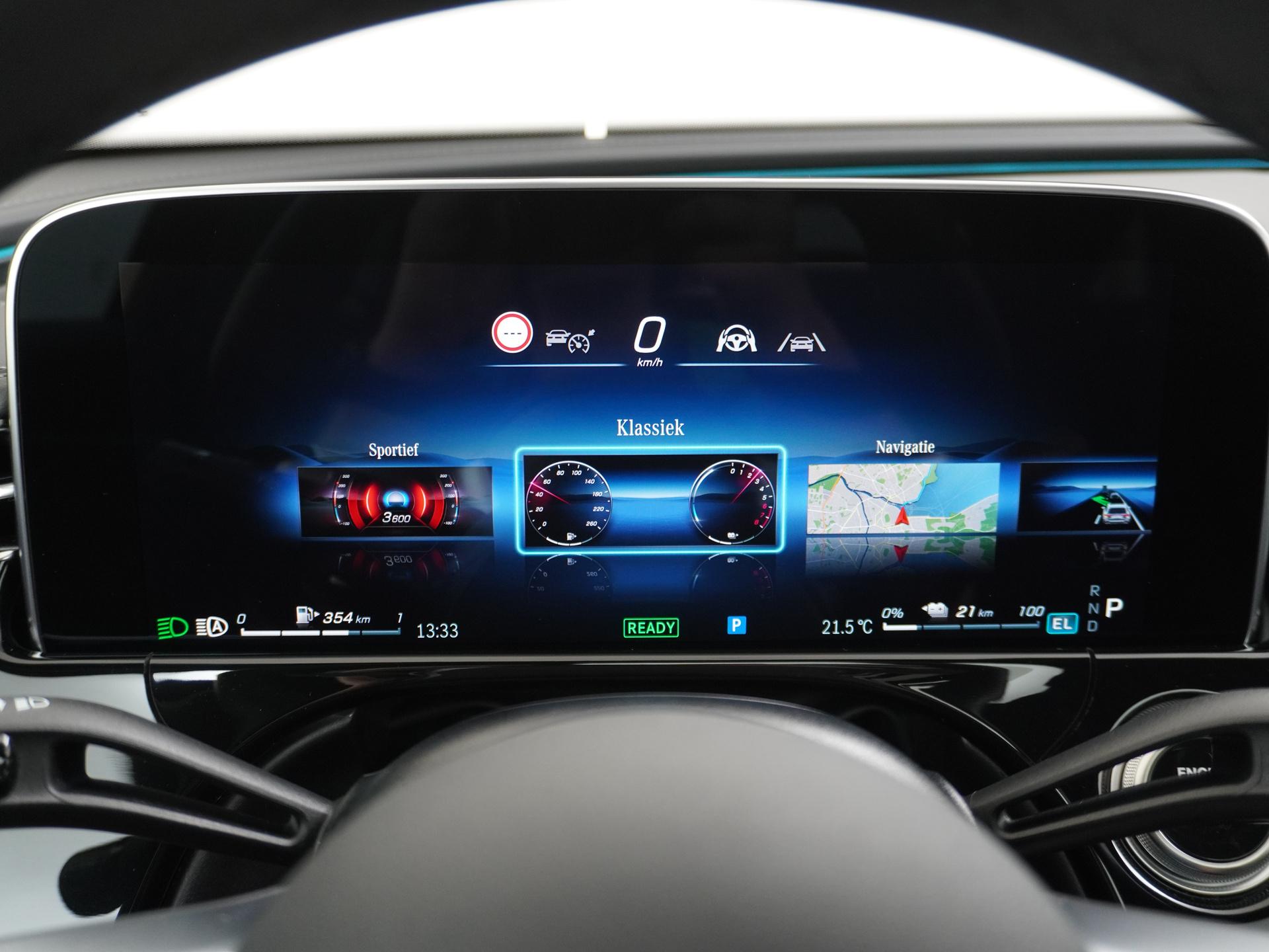 Mercedes-Benz E-Klasse Estate 300 e AMG Line 37