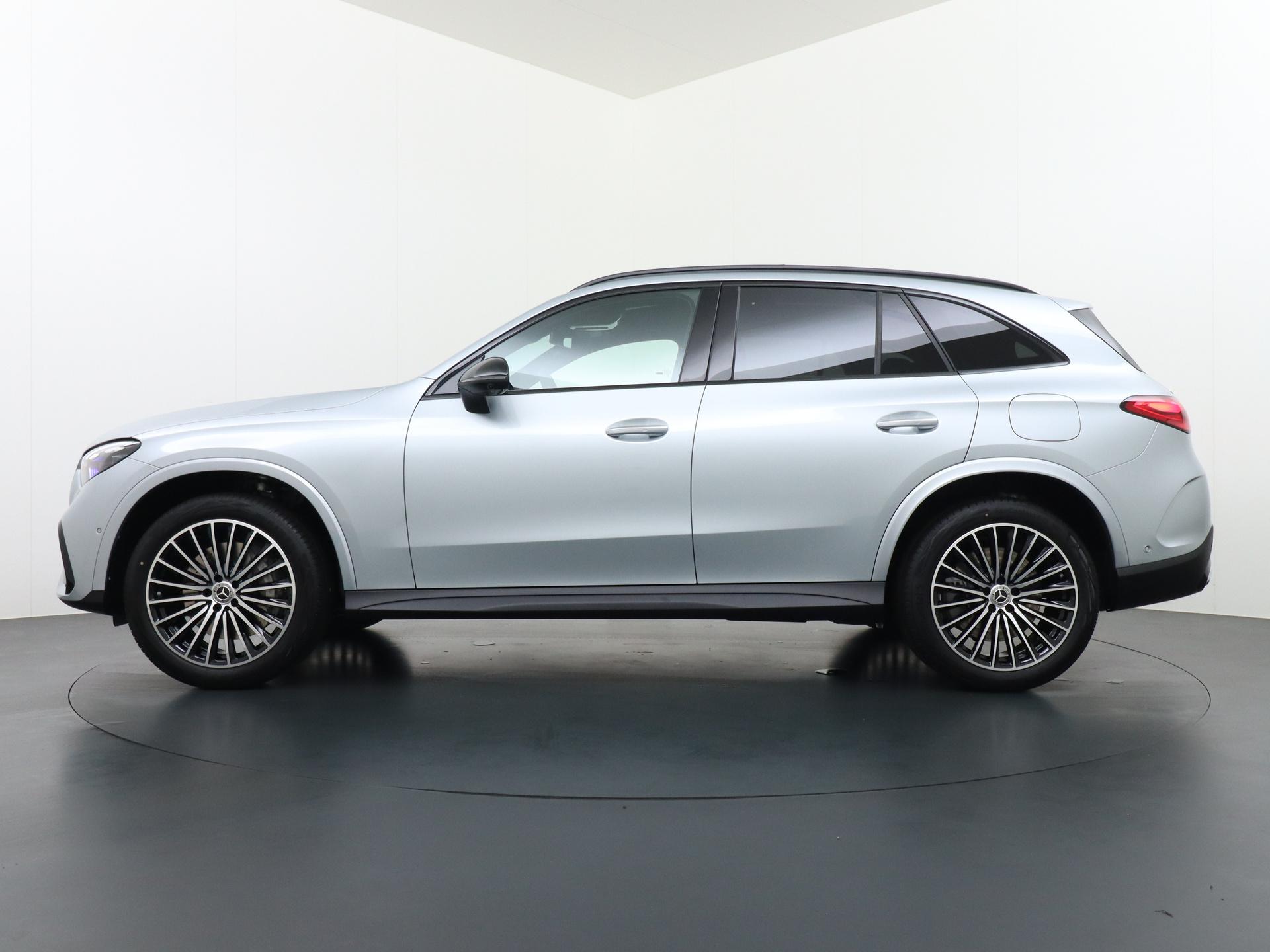 Mercedes-Benz GLC 300e 4MATIC Sport Edition 1