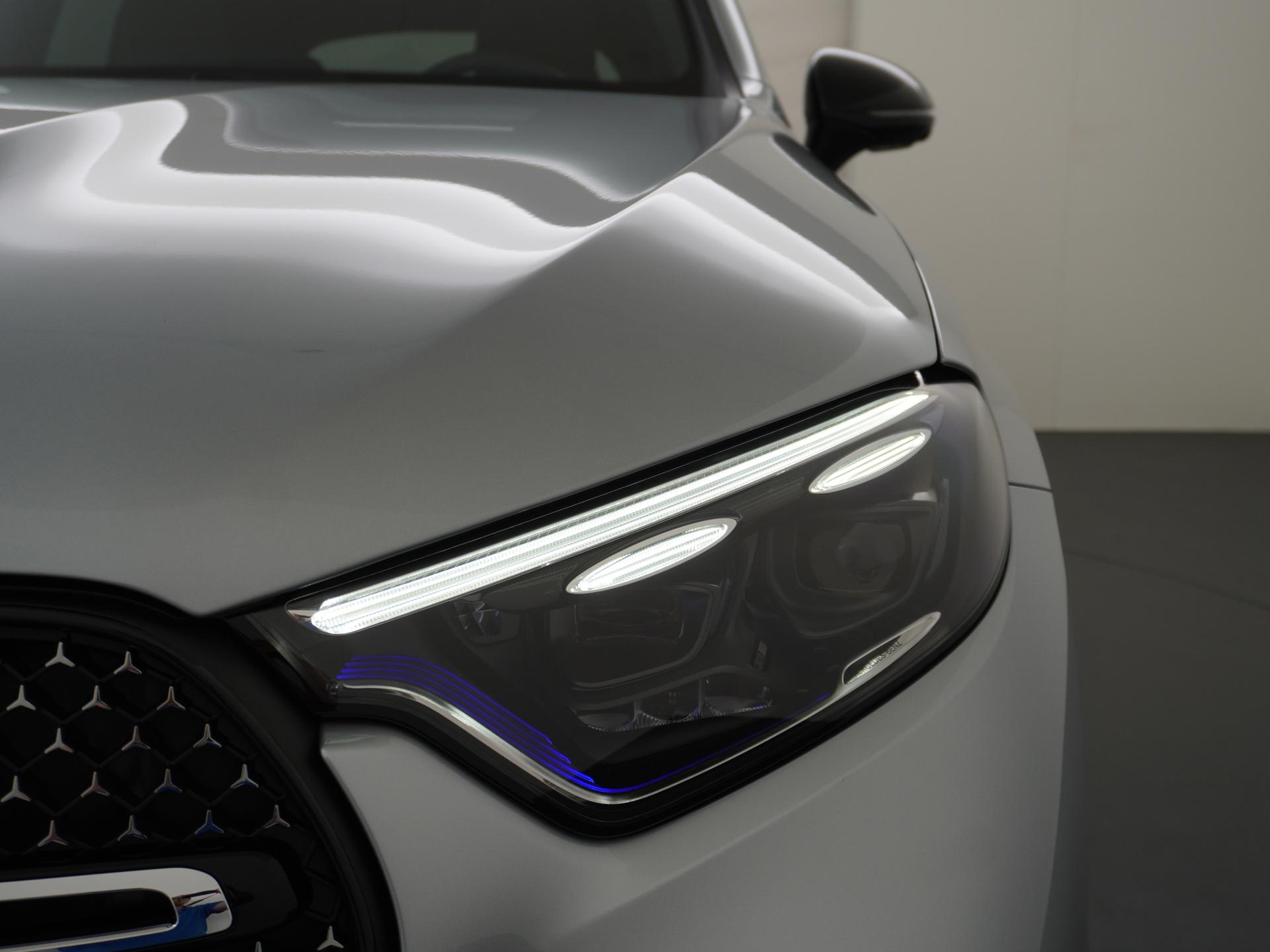 Mercedes-Benz GLC 300e 4MATIC Sport Edition 17