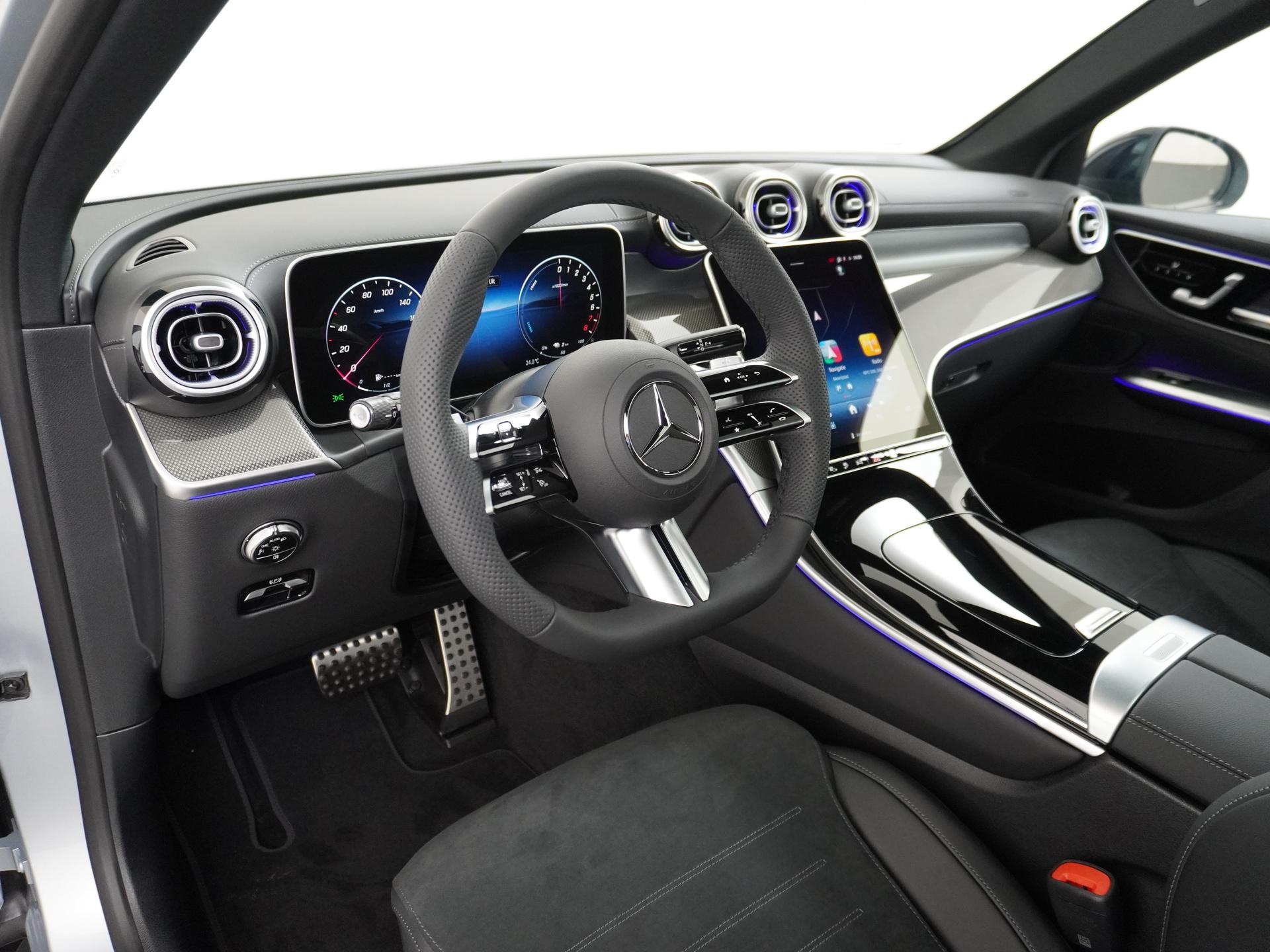 Mercedes-Benz GLC 300e 4MATIC Sport Edition 20