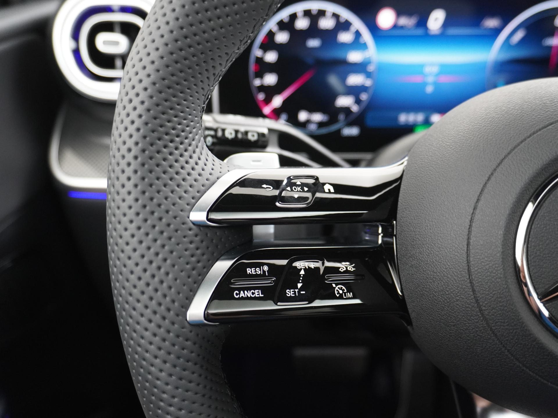 Mercedes-Benz GLC 300e 4MATIC Sport Edition 33