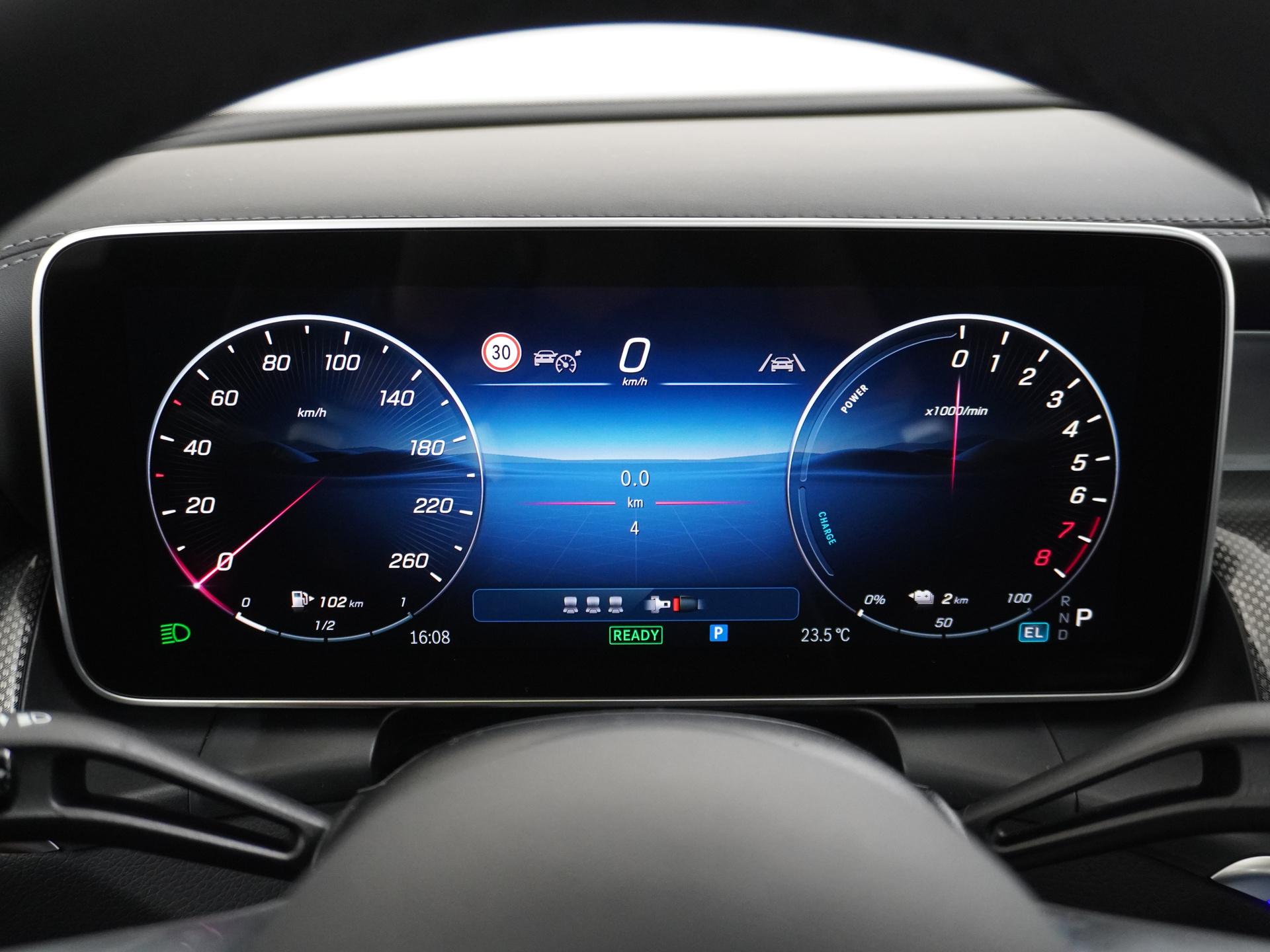 Mercedes-Benz GLC 300e 4MATIC Sport Edition 35