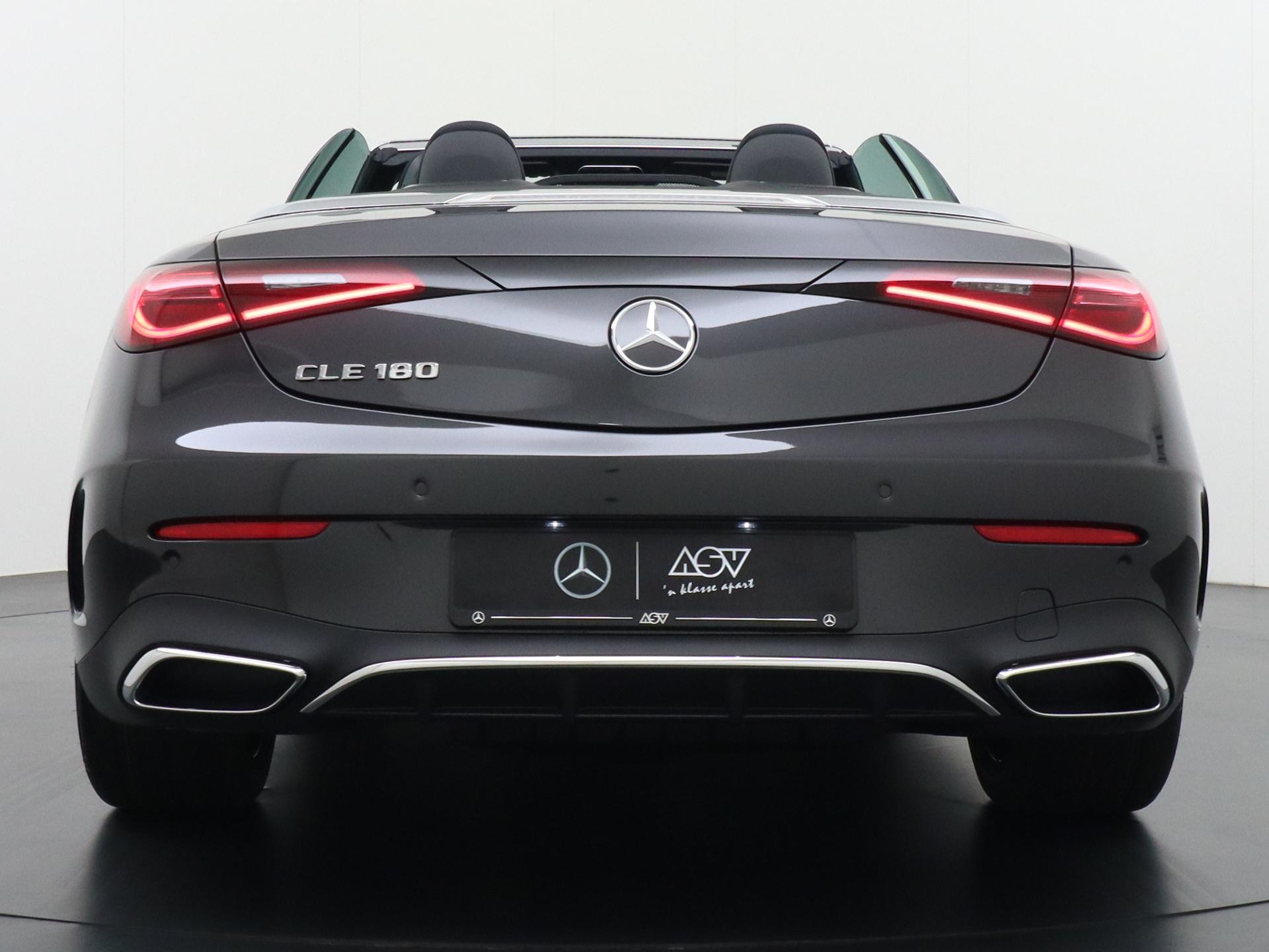 Mercedes-Benz CLE Cabriolet 180 AMG Line 4