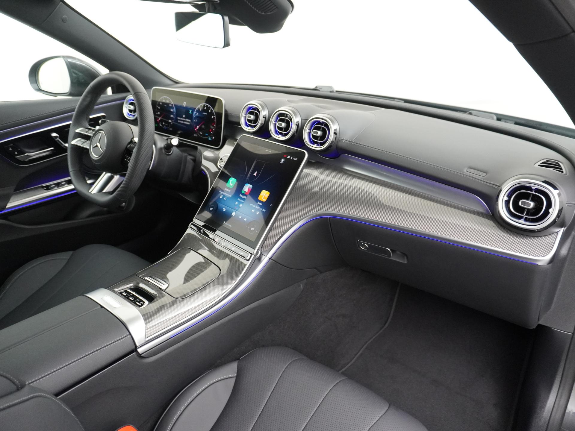 Mercedes-Benz CLE Cabriolet 180 AMG Line 44