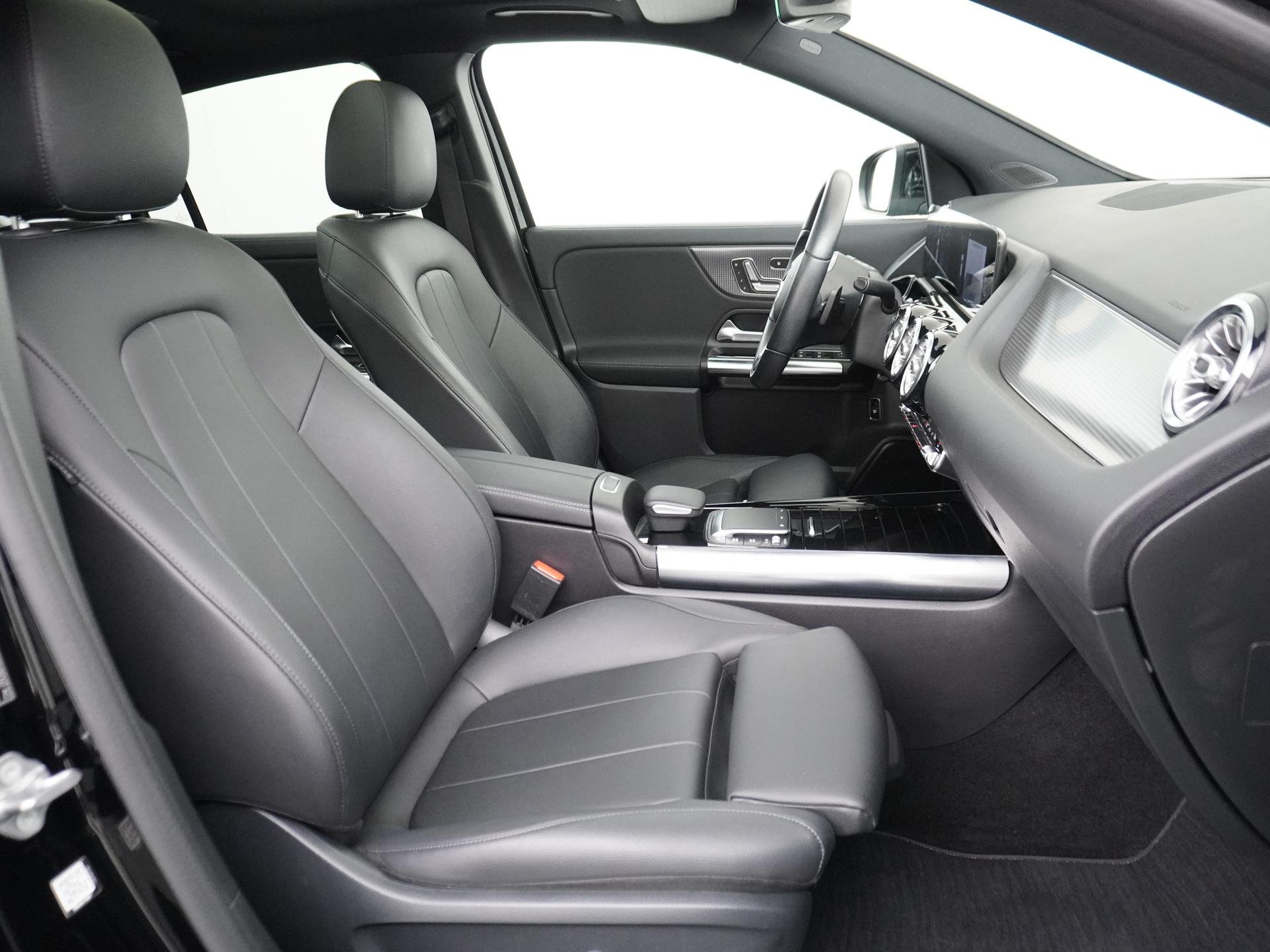 Mercedes-Benz GLA 200 Luxury Business Solution 12