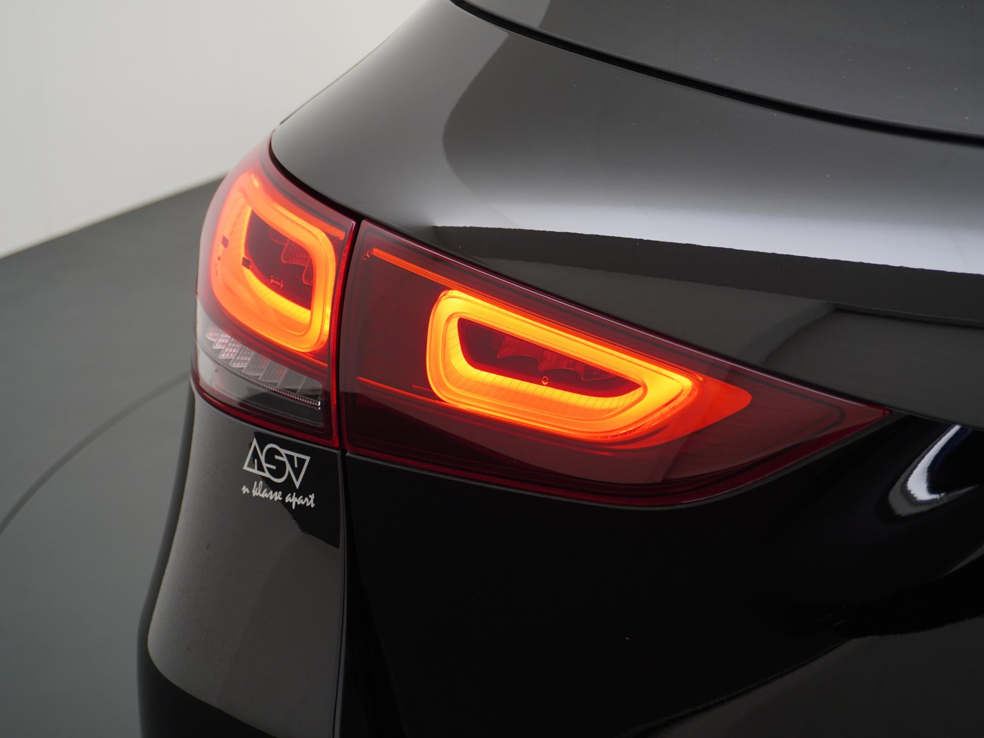 Mercedes-Benz GLA 200 Luxury Business Solution 18