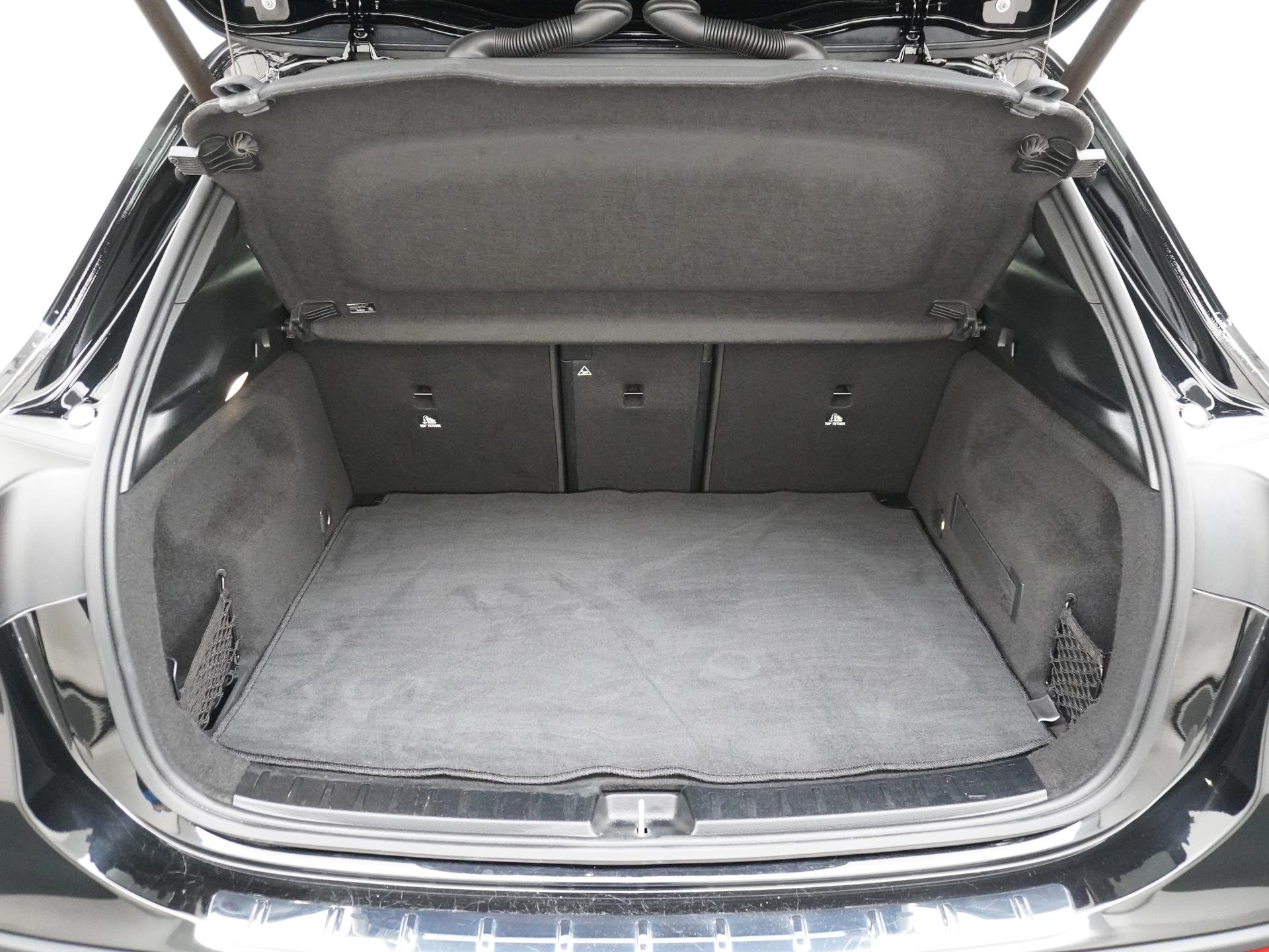 Mercedes-Benz GLA 200 Luxury Business Solution 20