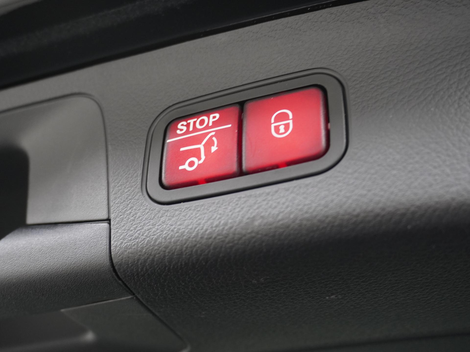 Mercedes-Benz GLA 200 Luxury Business Solution 21