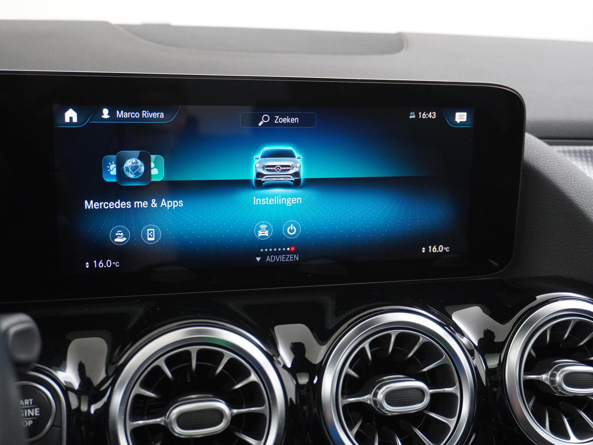 Mercedes-Benz GLA 200 Luxury Business Solution 40