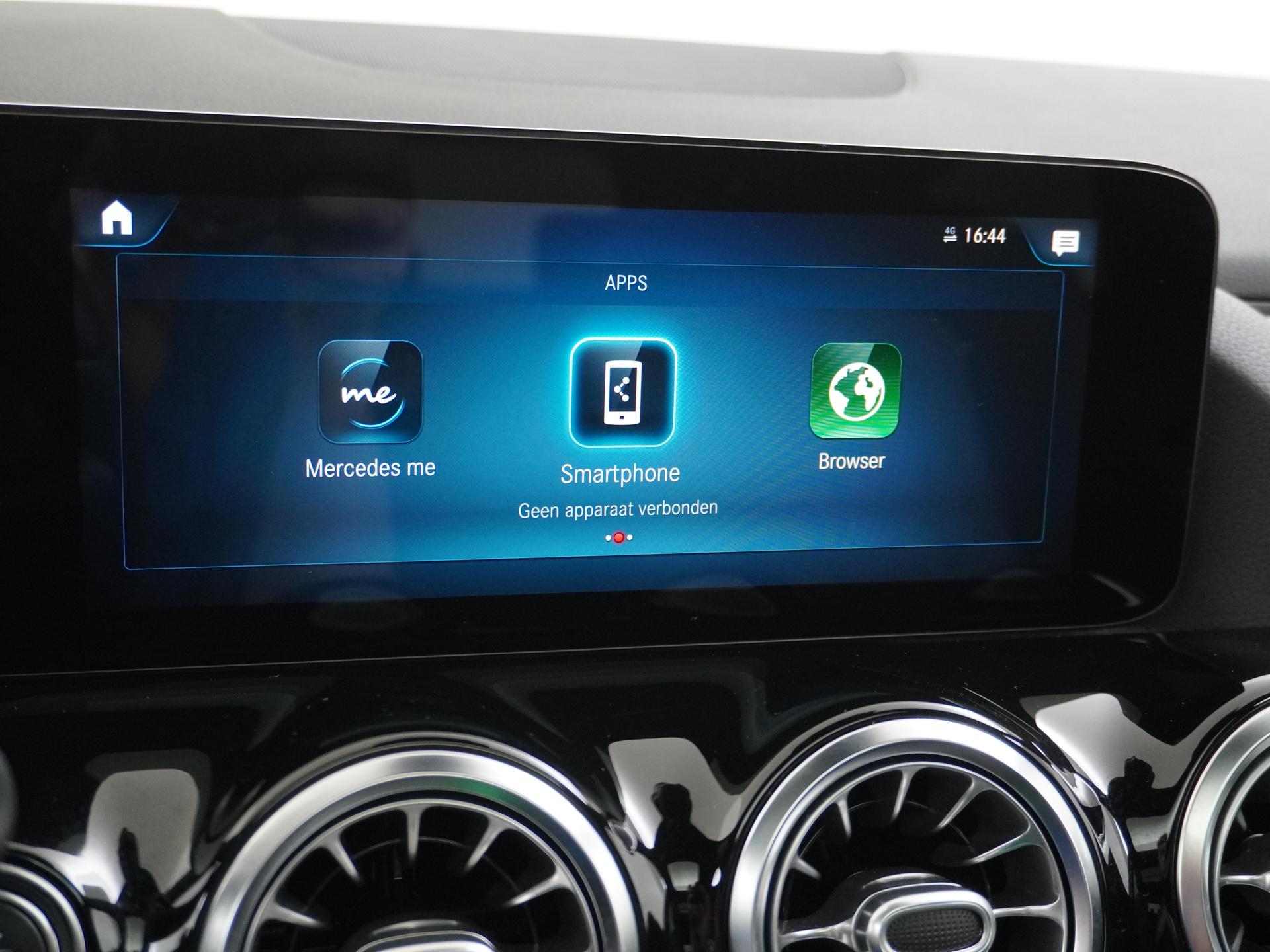 Mercedes-Benz GLA 200 Luxury Business Solution 45