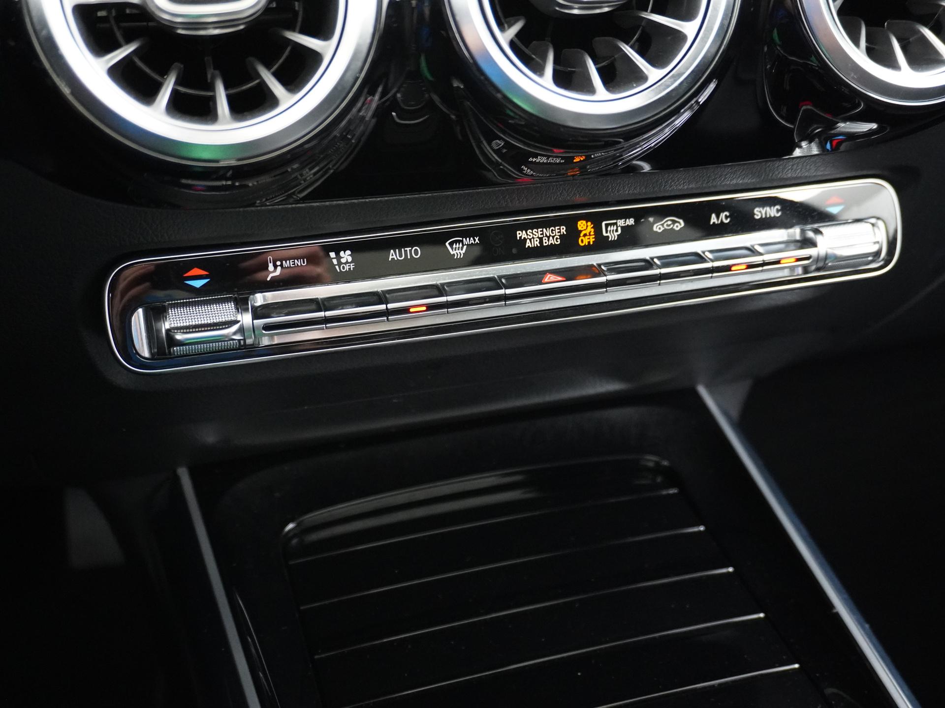 Mercedes-Benz GLA 200 Luxury Business Solution 46