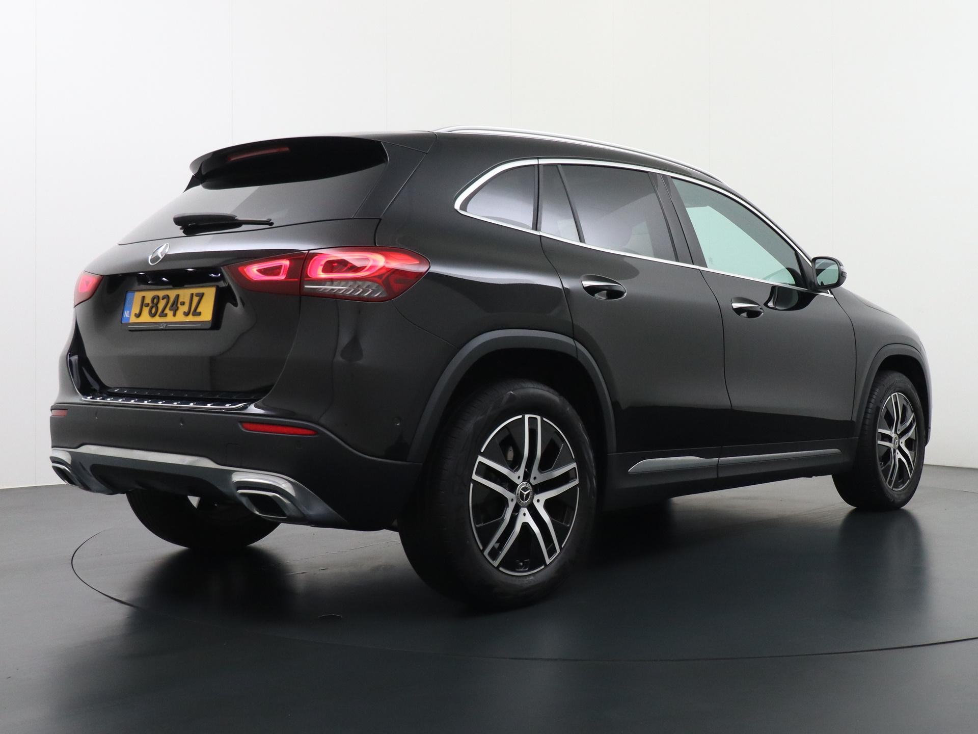 Mercedes-Benz GLA 200 Luxury Business Solution 8