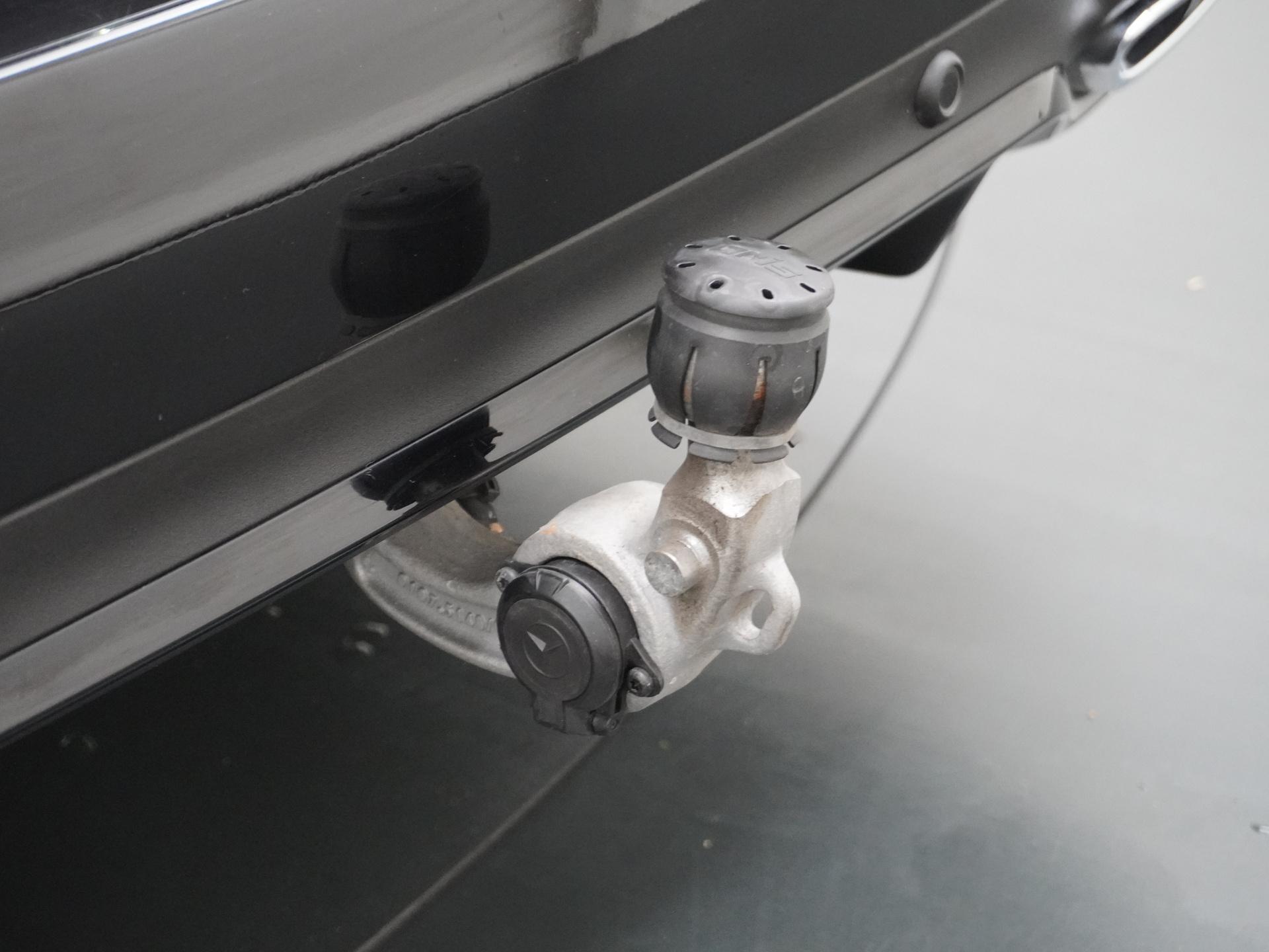 Mercedes-Benz E-Klasse Estate 300 de AMG-Line 13