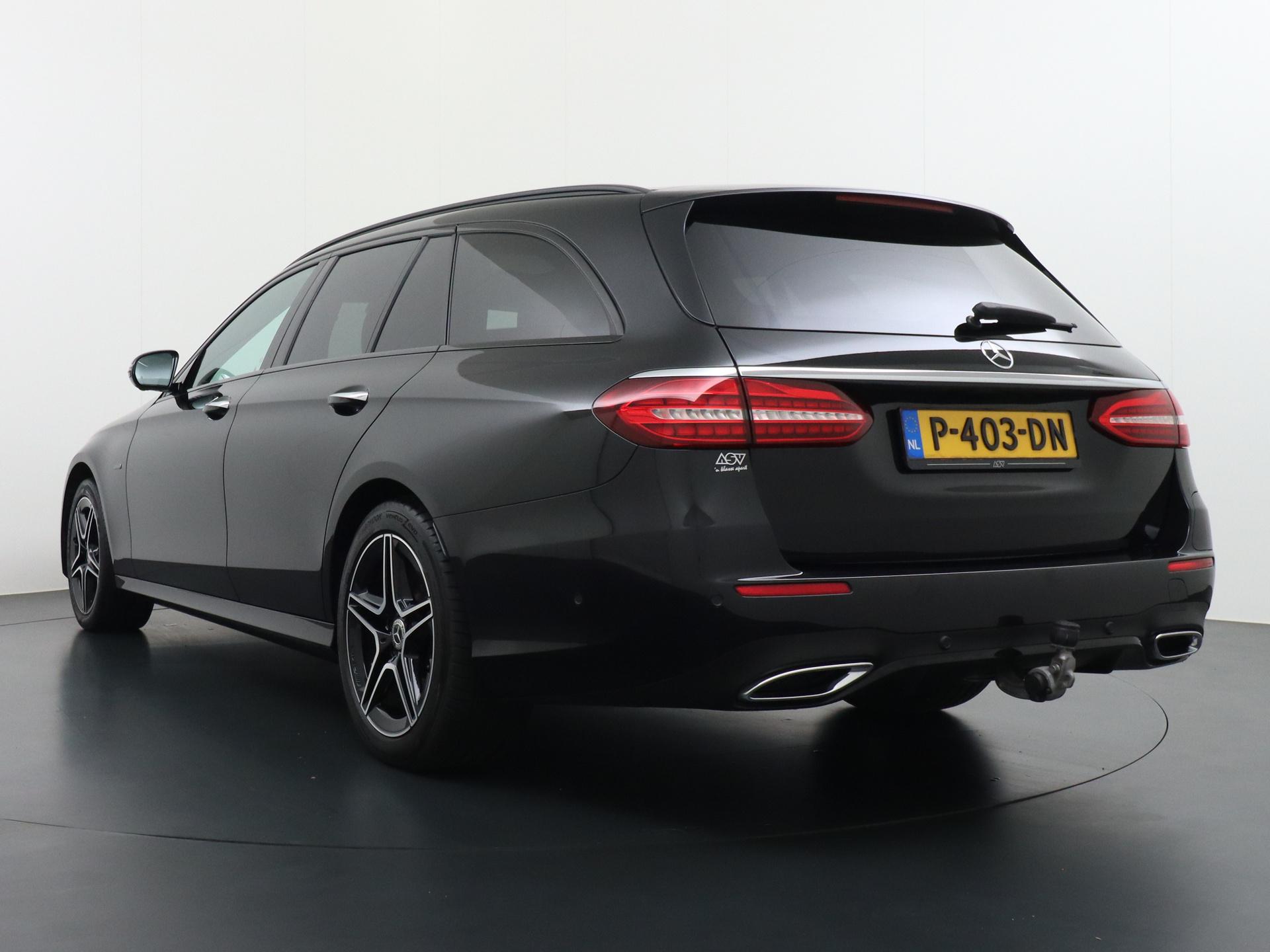 Mercedes-Benz E-Klasse Estate 300 de AMG-Line 2