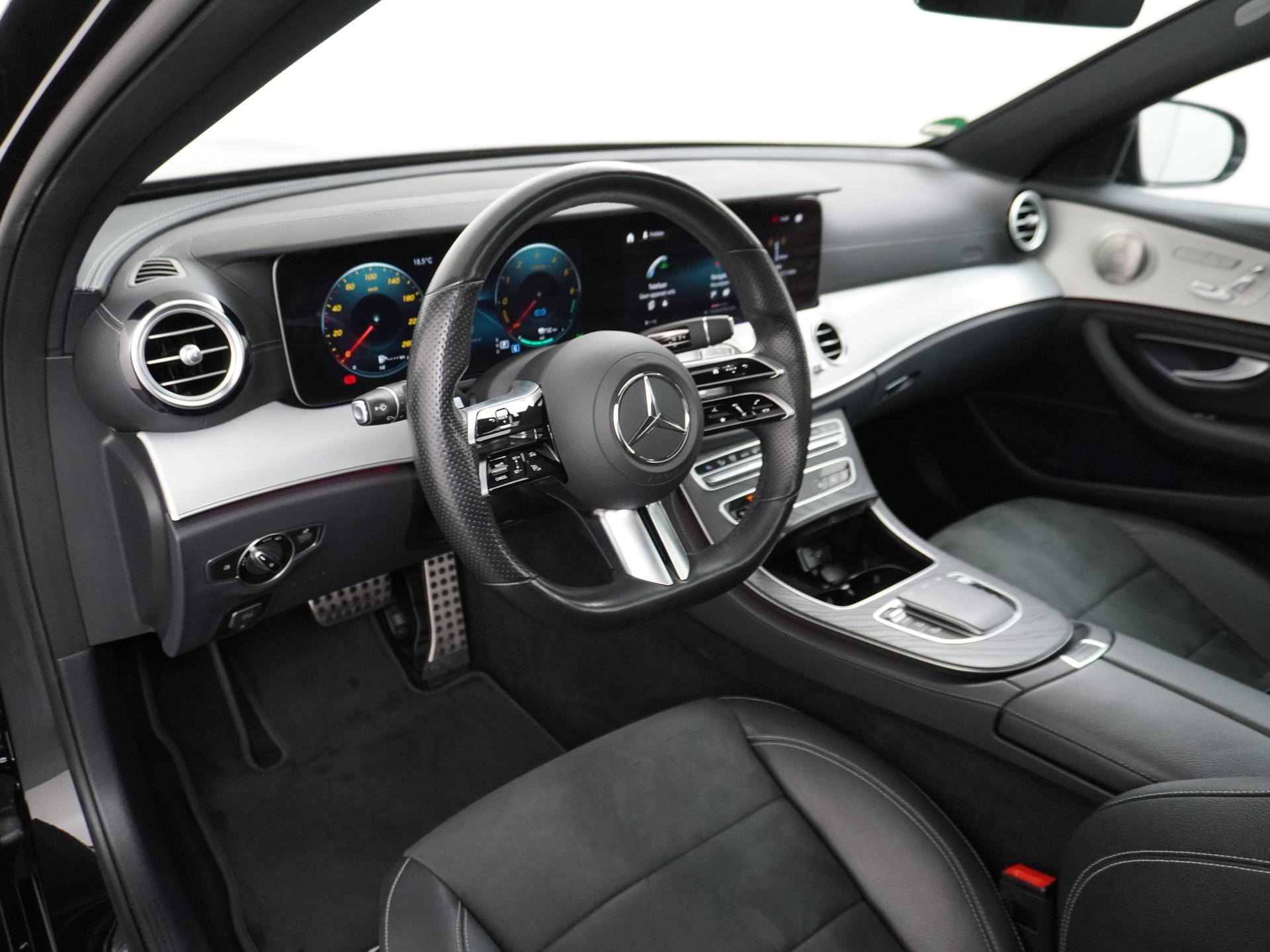 Mercedes-Benz E-Klasse Estate 300 de AMG-Line 21